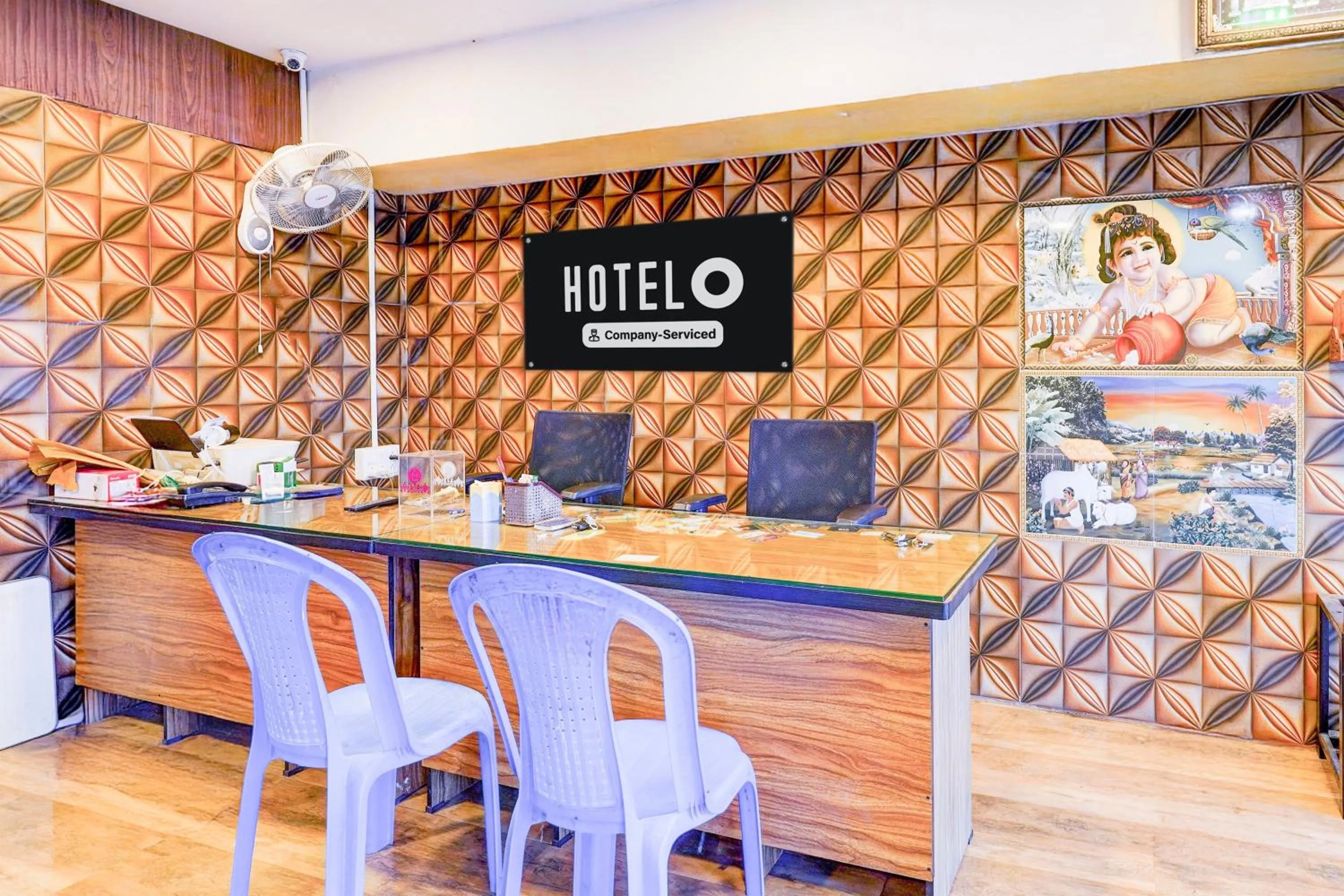 Lobby or reception in Super Hotel O Poigai Near Airport