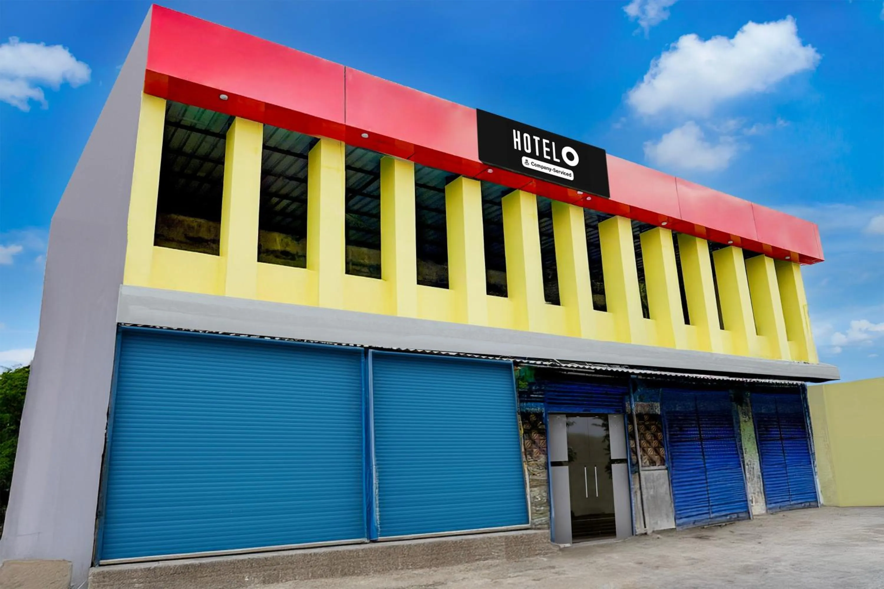 Facade/entrance in Super Hotel O Poigai Near Airport