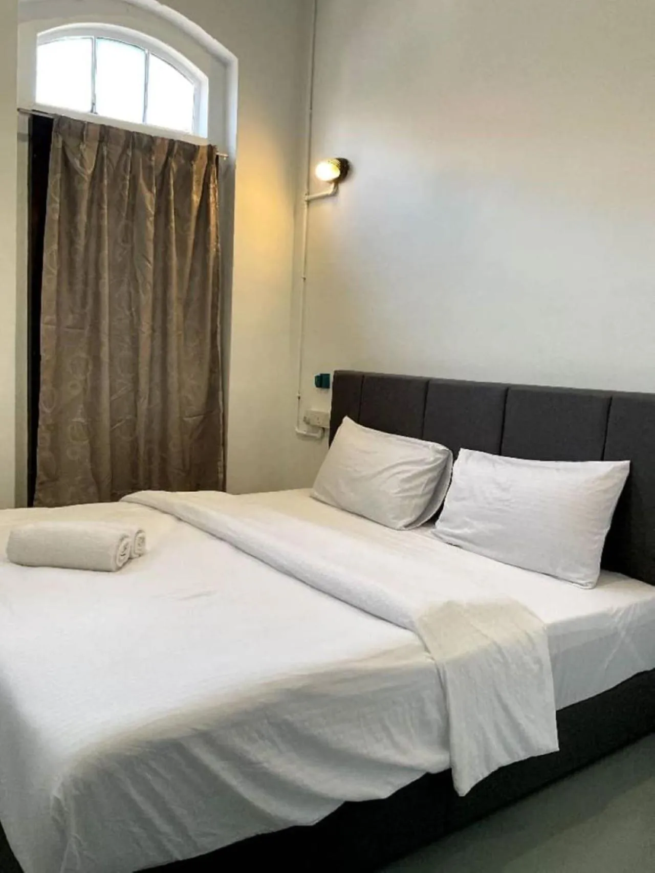 Bed in 39 Love Lane - Smart Intelligent Inn Georgetown