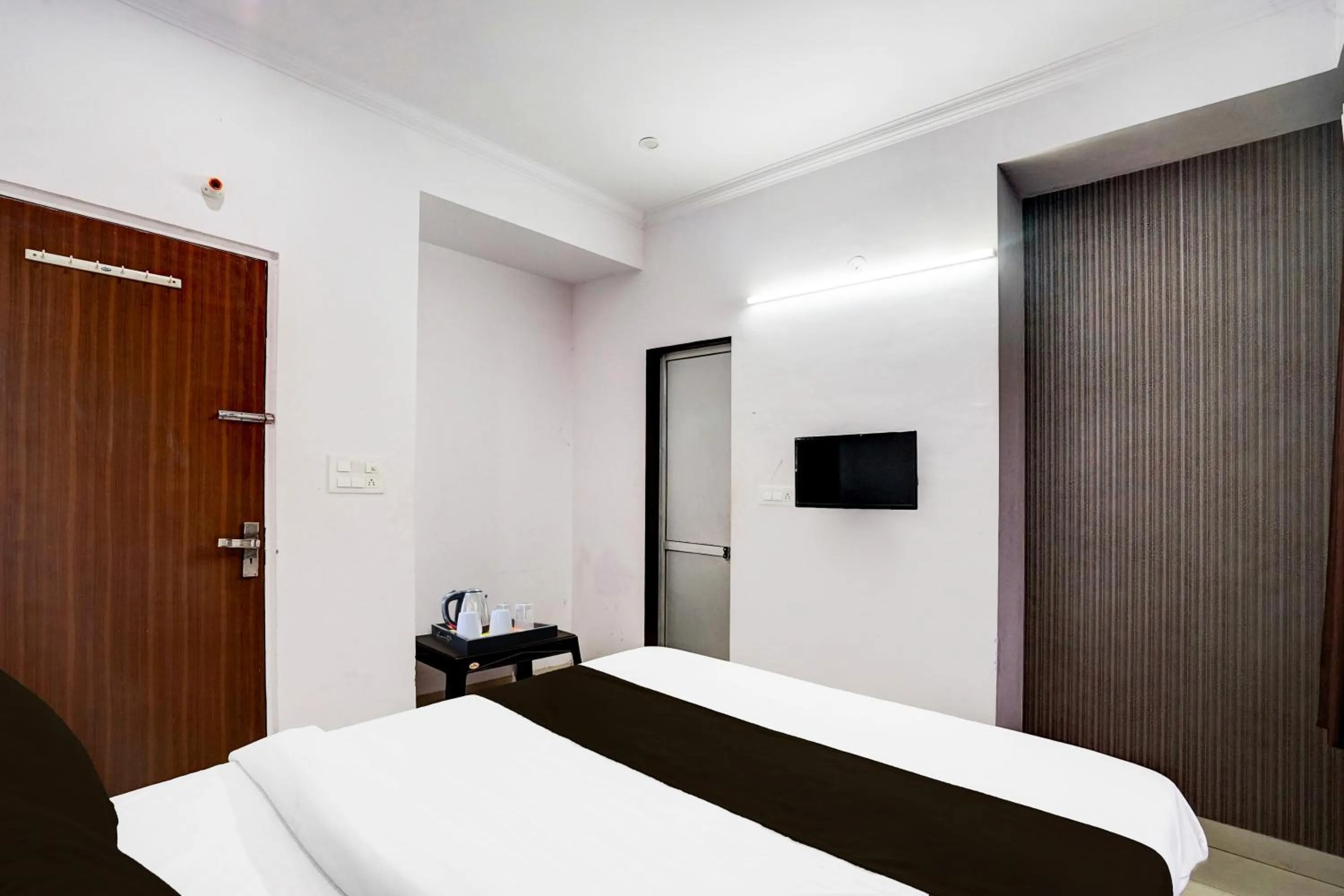 Bedroom, Bed in Super Hotel O Jagatpura Near JTM Mall Formerly Royan Inn