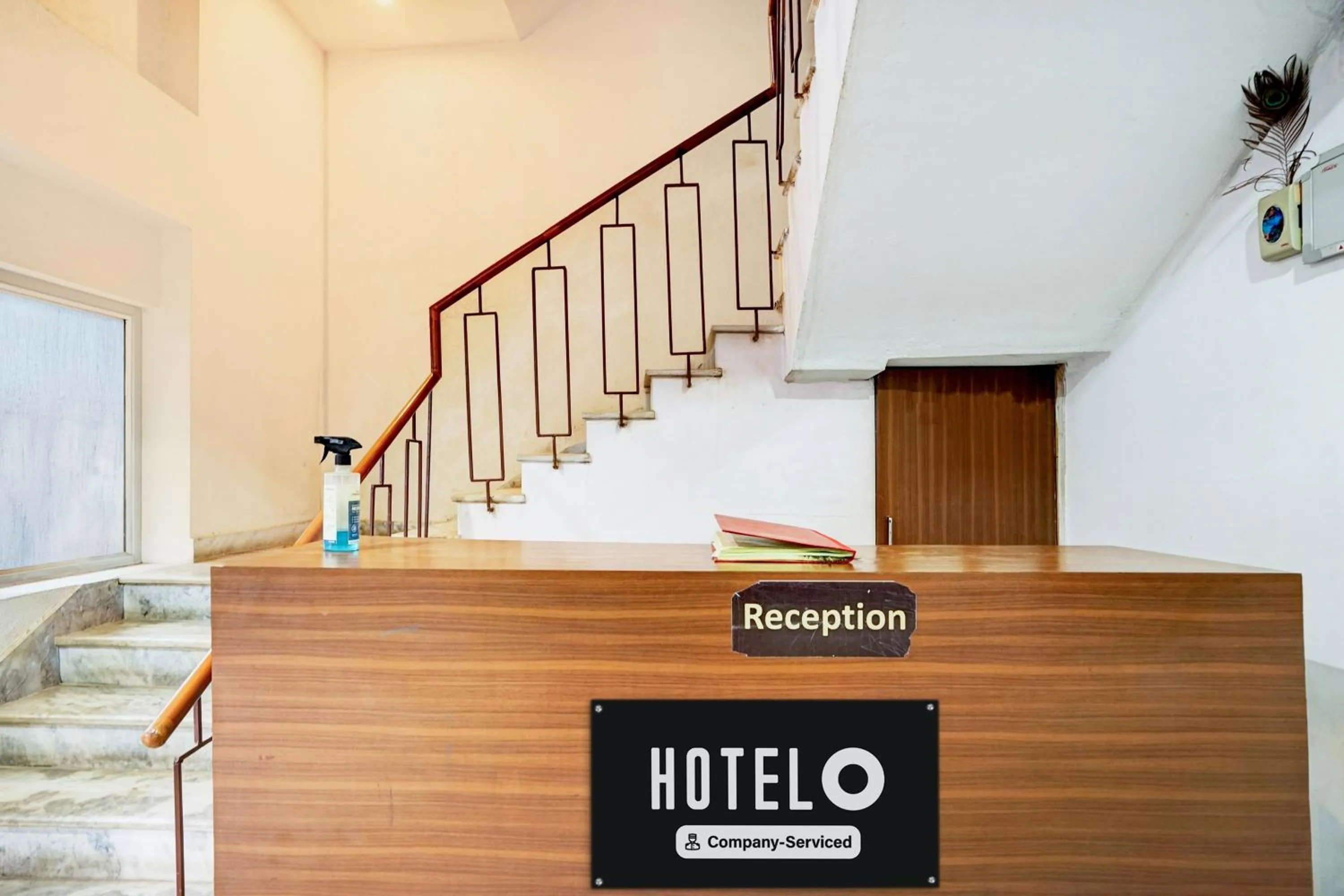 Lobby or reception in Super Hotel O Jagatpura Near JTM Mall Formerly Royan Inn