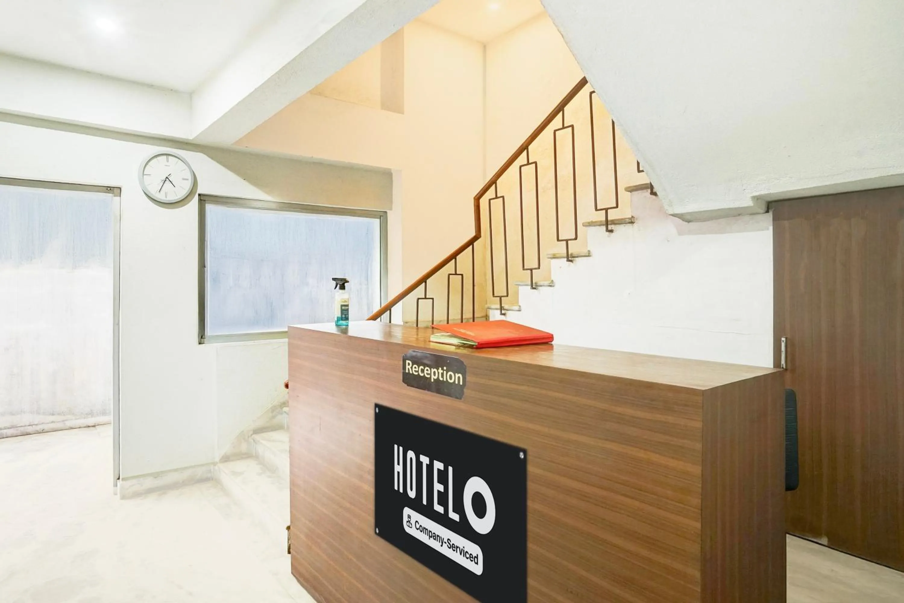 Lobby or reception in Hotel O Jagatpura Near JTM Mall Formerly Royan Inn