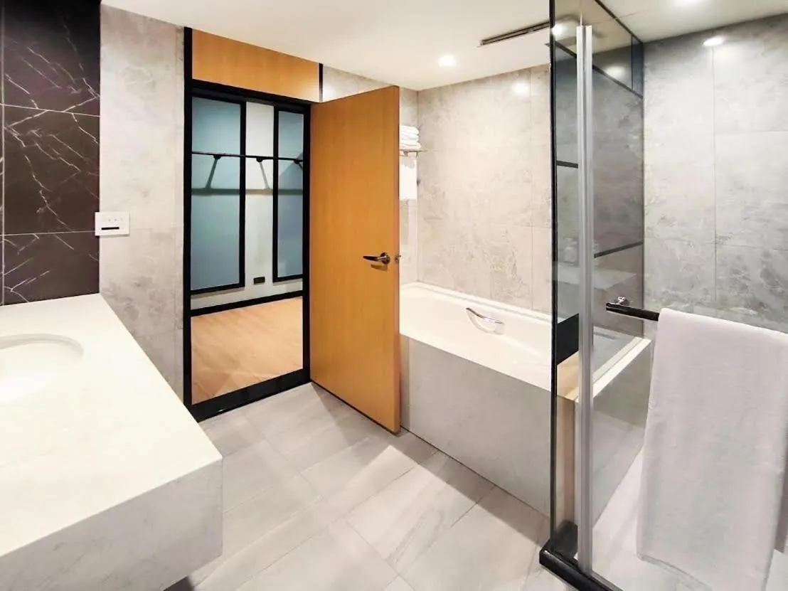 Bathroom in Sun Lake Hotel