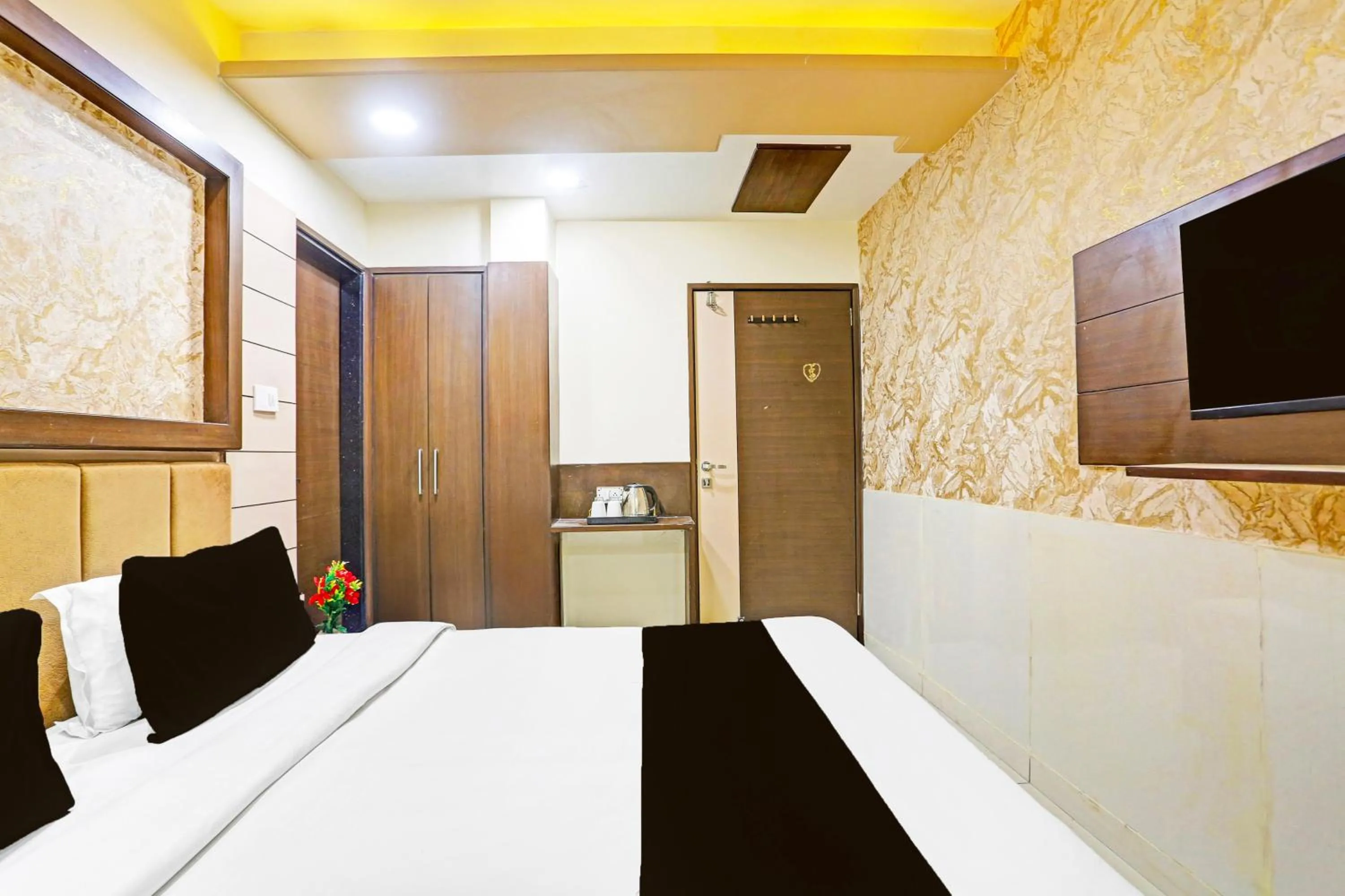 Bedroom, Bed in Super Hotel O Kesarganj Formerly Suman Palace