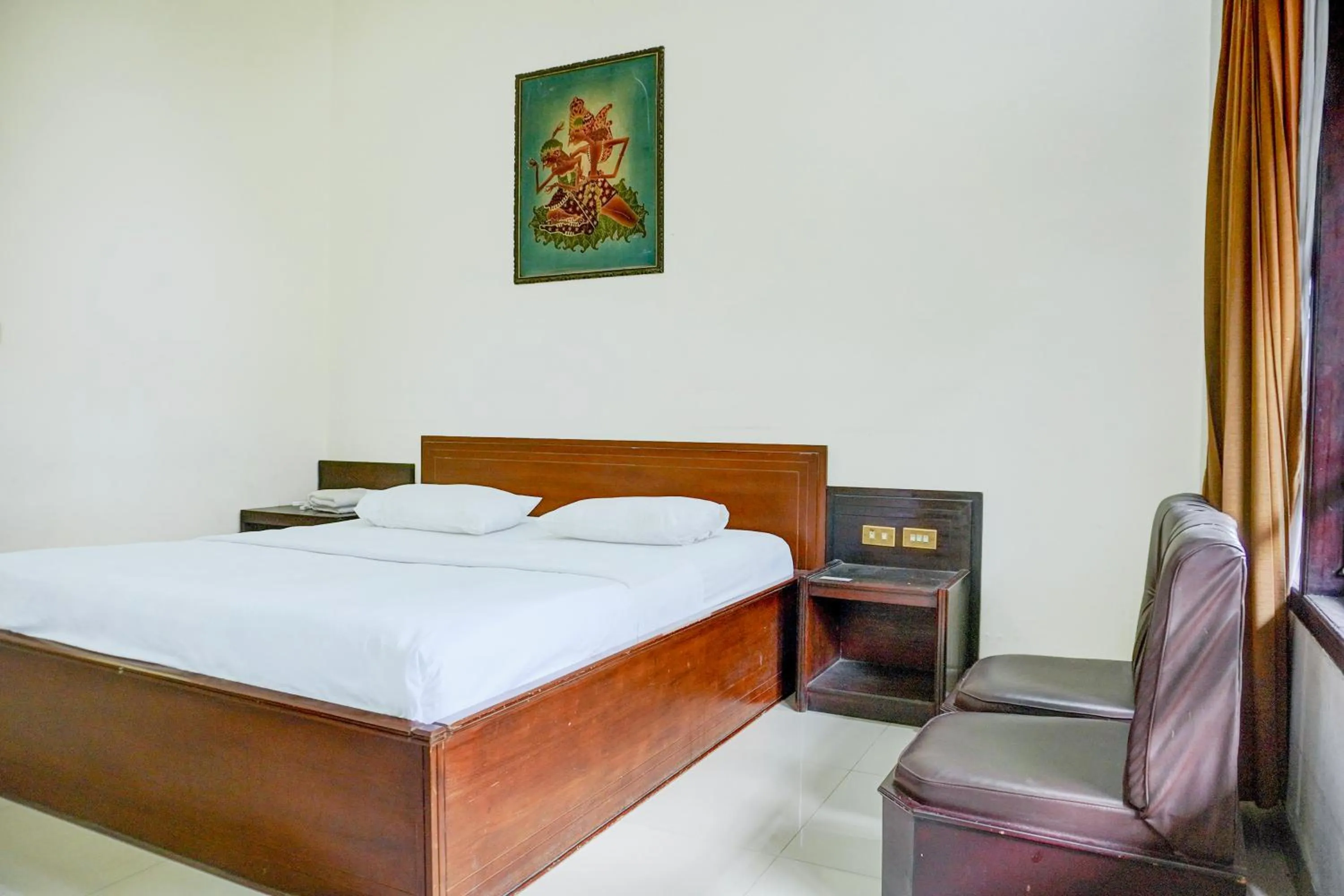 Bedroom in Collection O Pekalongan Near Pasar Batik Setono Formerly Hotel Jayadipa