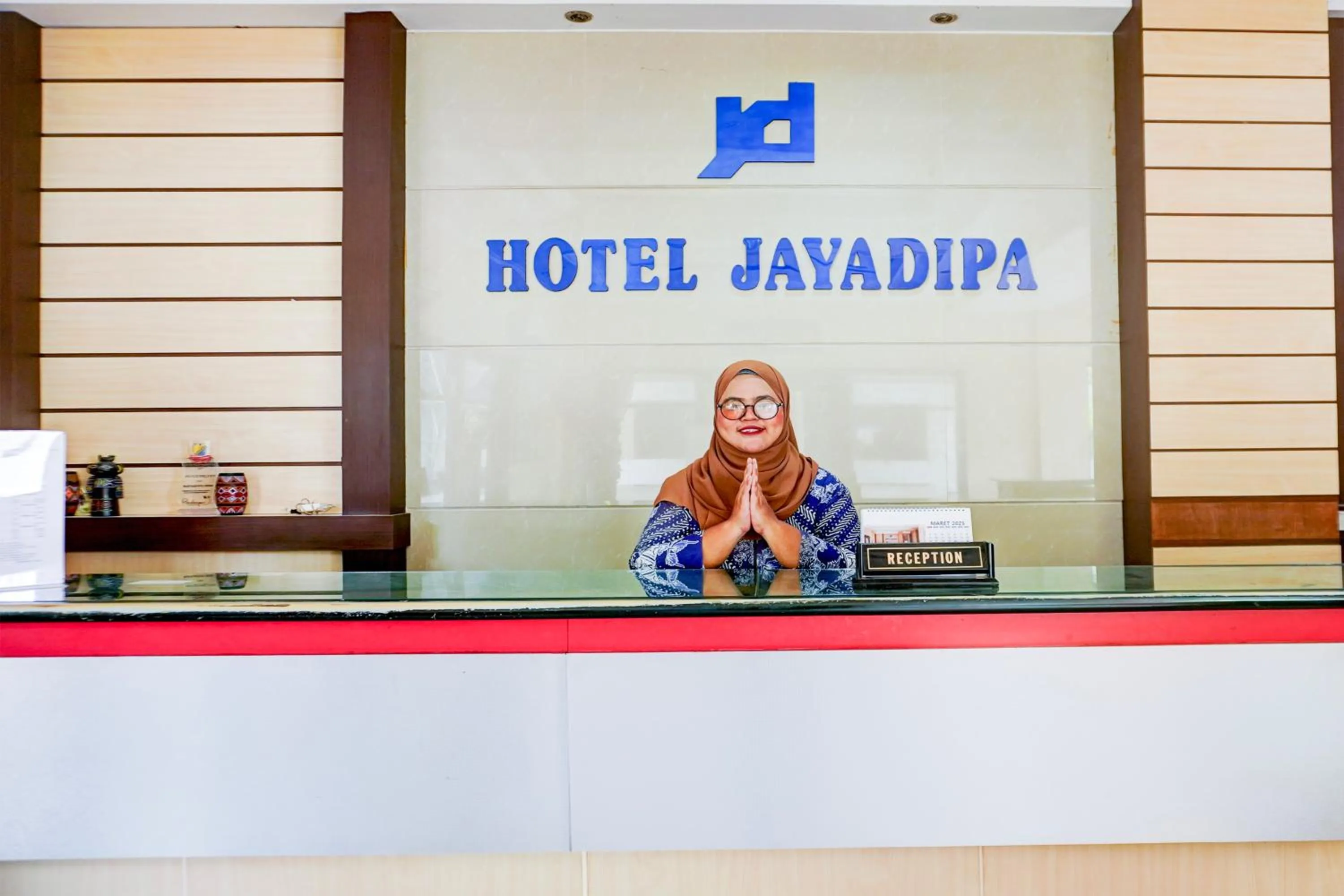 Lobby or reception in Collection O Pekalongan Near Pasar Batik Setono Formerly Hotel Jayadipa