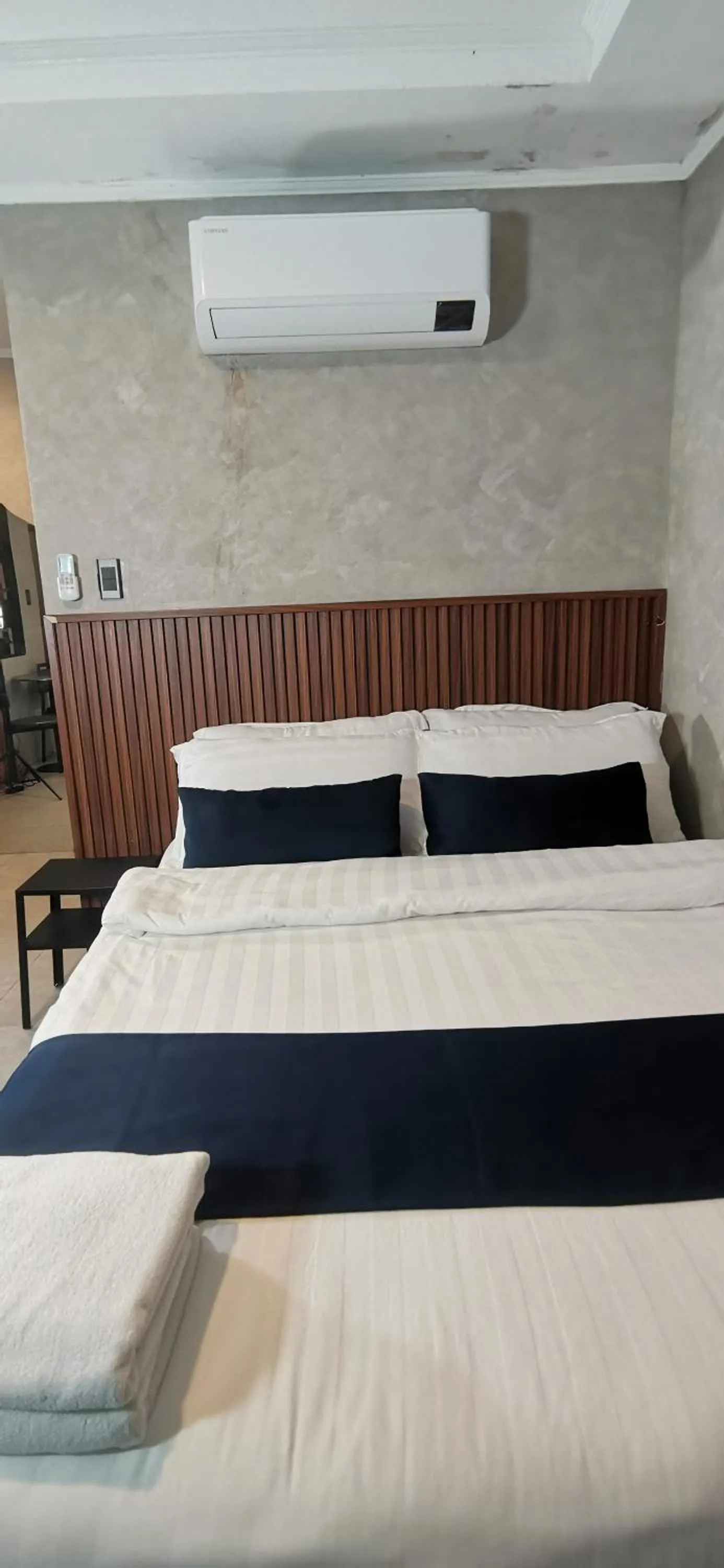Bedroom, Bed in Townhouse Oak Grey Hotel Near Clark International Airport