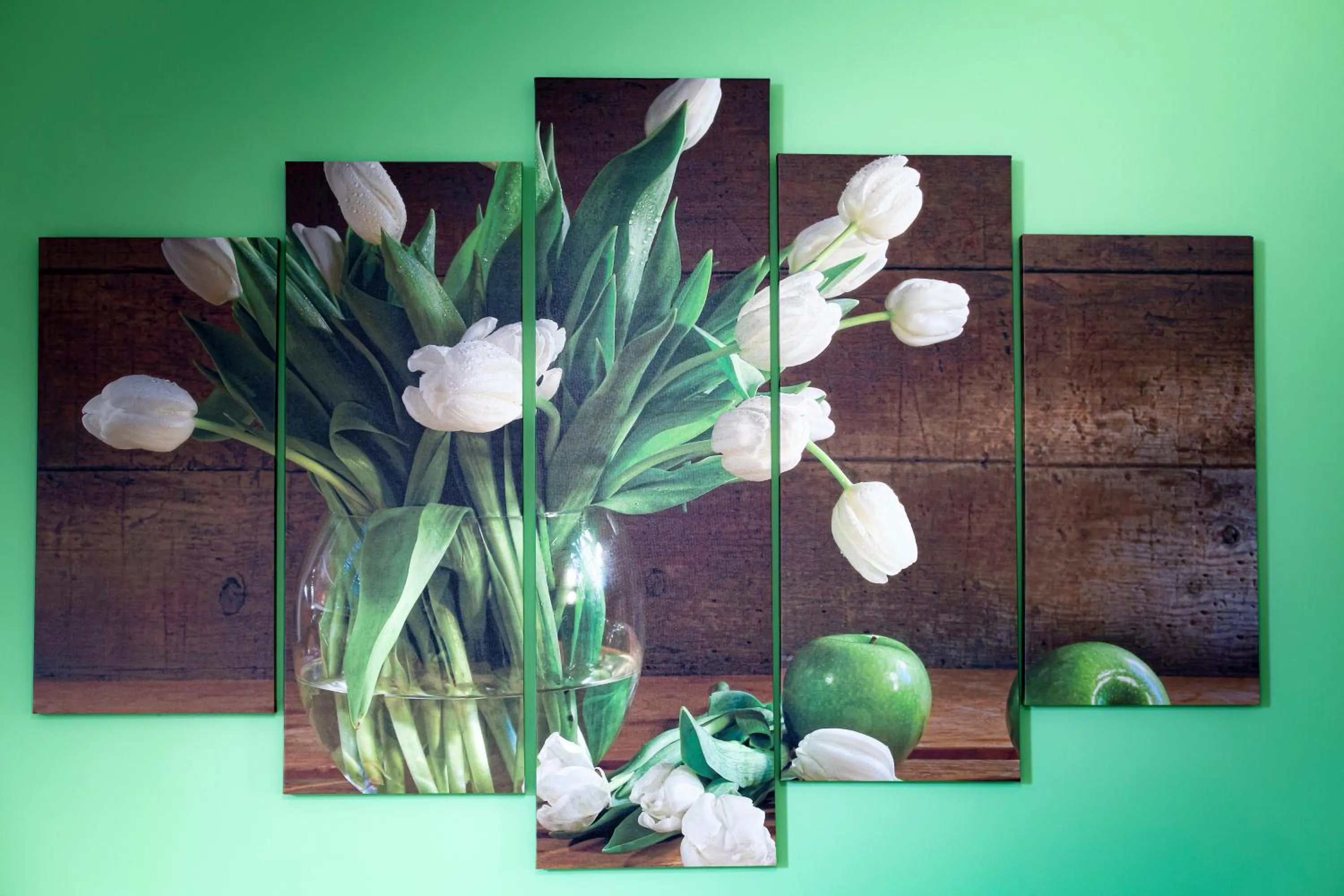 Decorative detail in Trapani Home