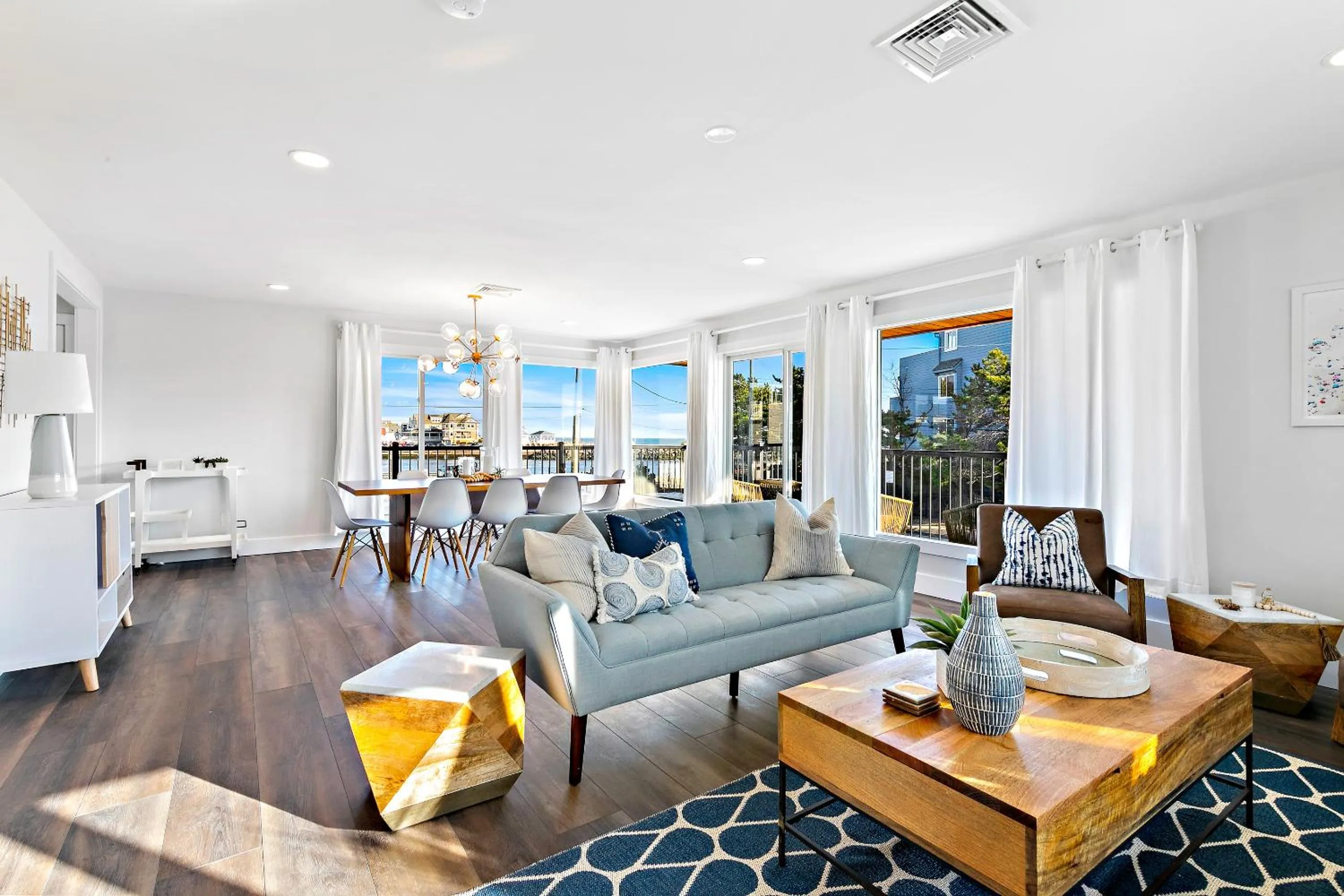 Seating area in Casa del Mar