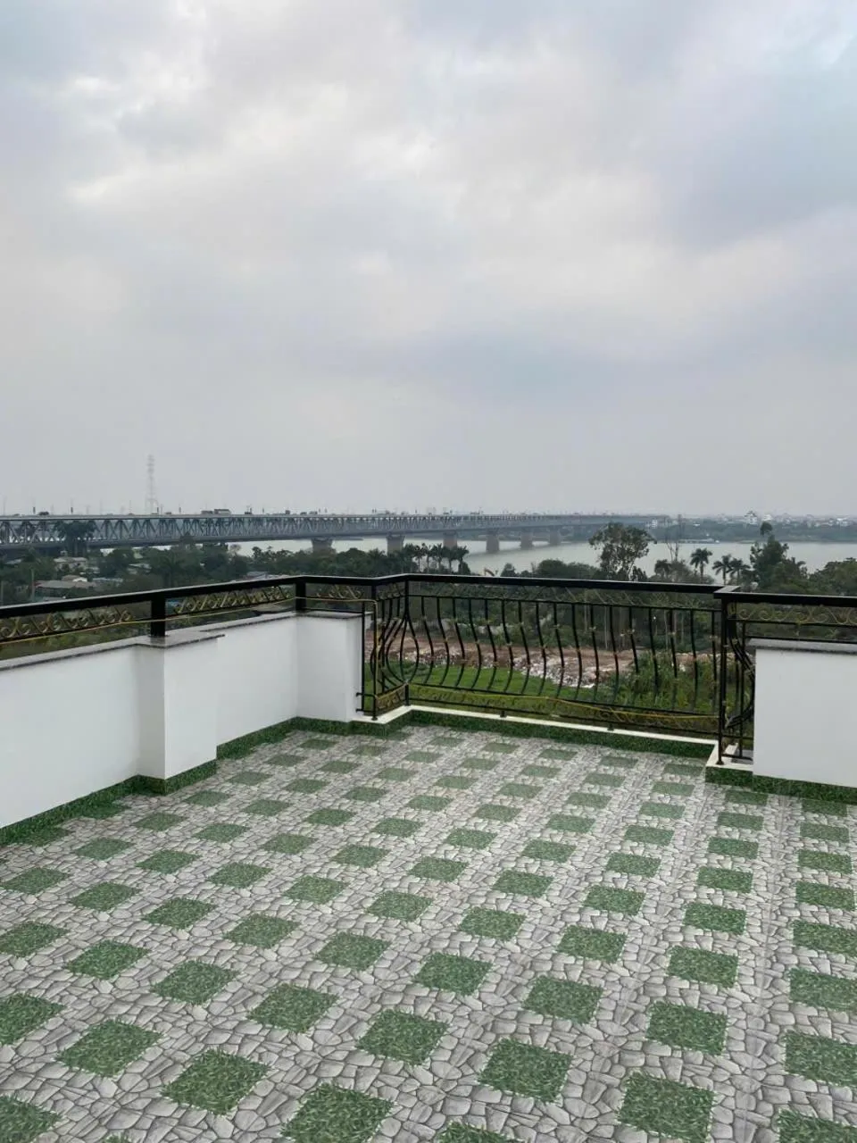 Quiet street view in Luxury Hanoi Hotel