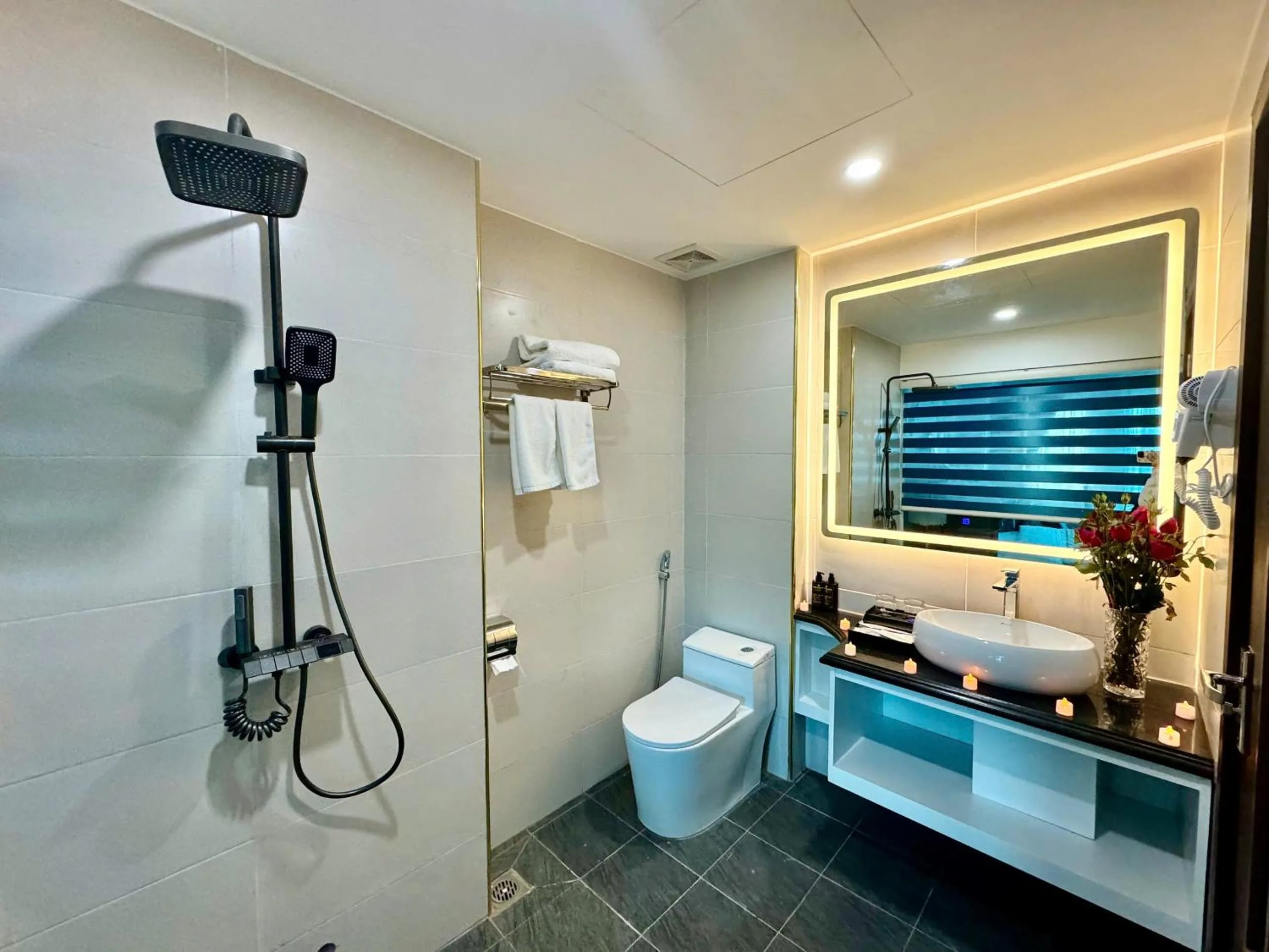 Shower in Luxury Hanoi Hotel