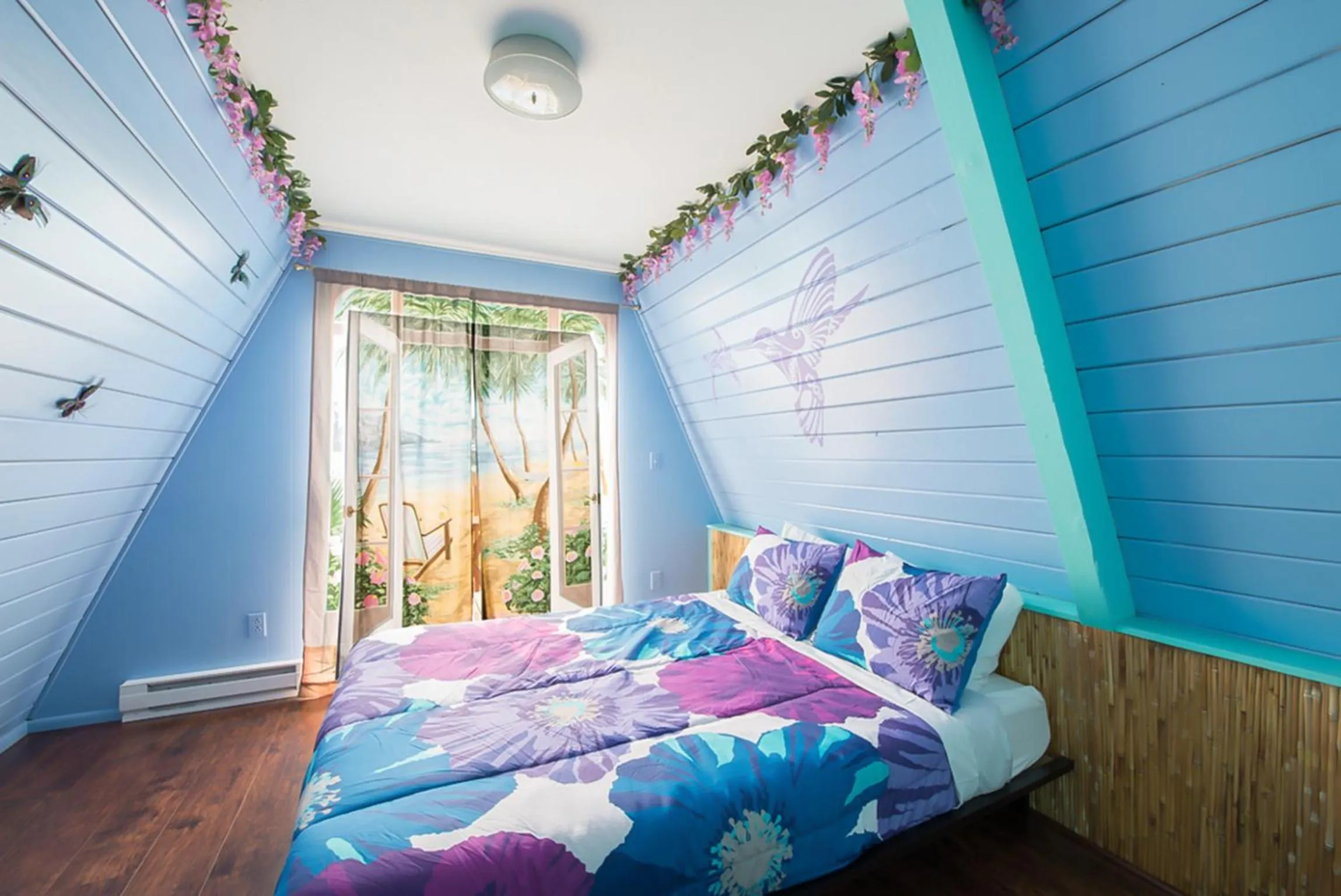 Bed in Shorebirds Villas