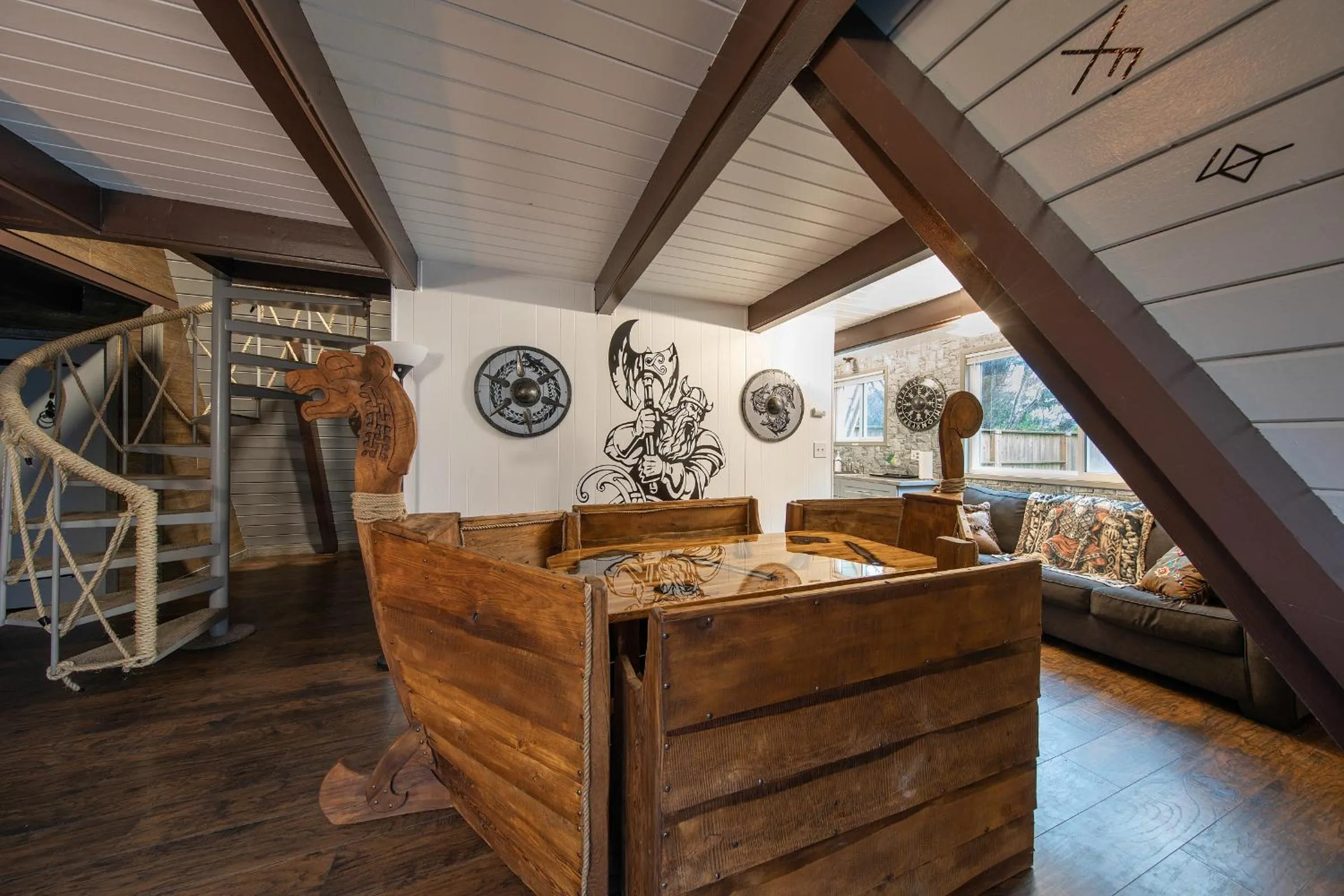 Dining area in Shorebirds Villas