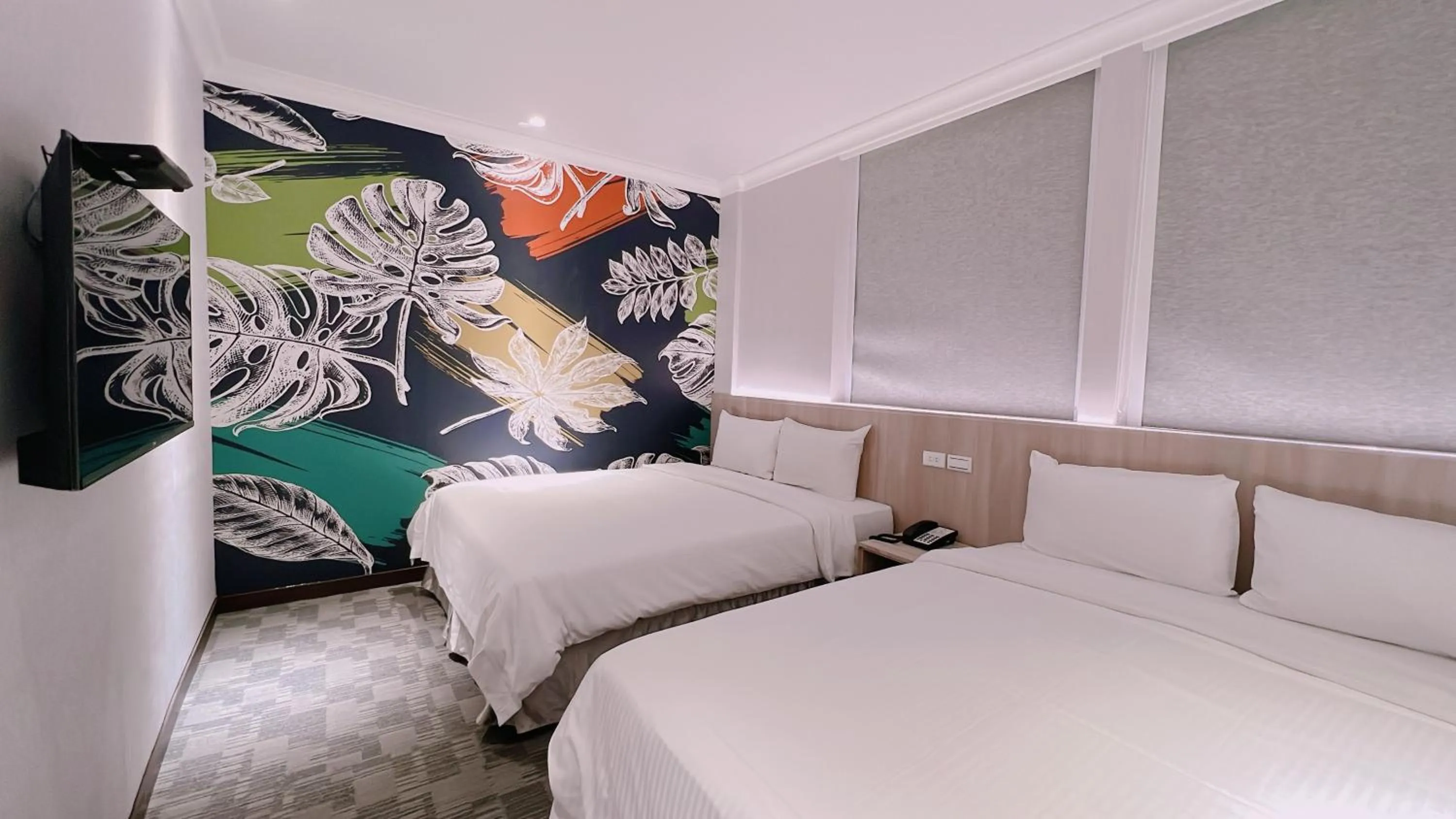 Bed in East Dragon Hotel