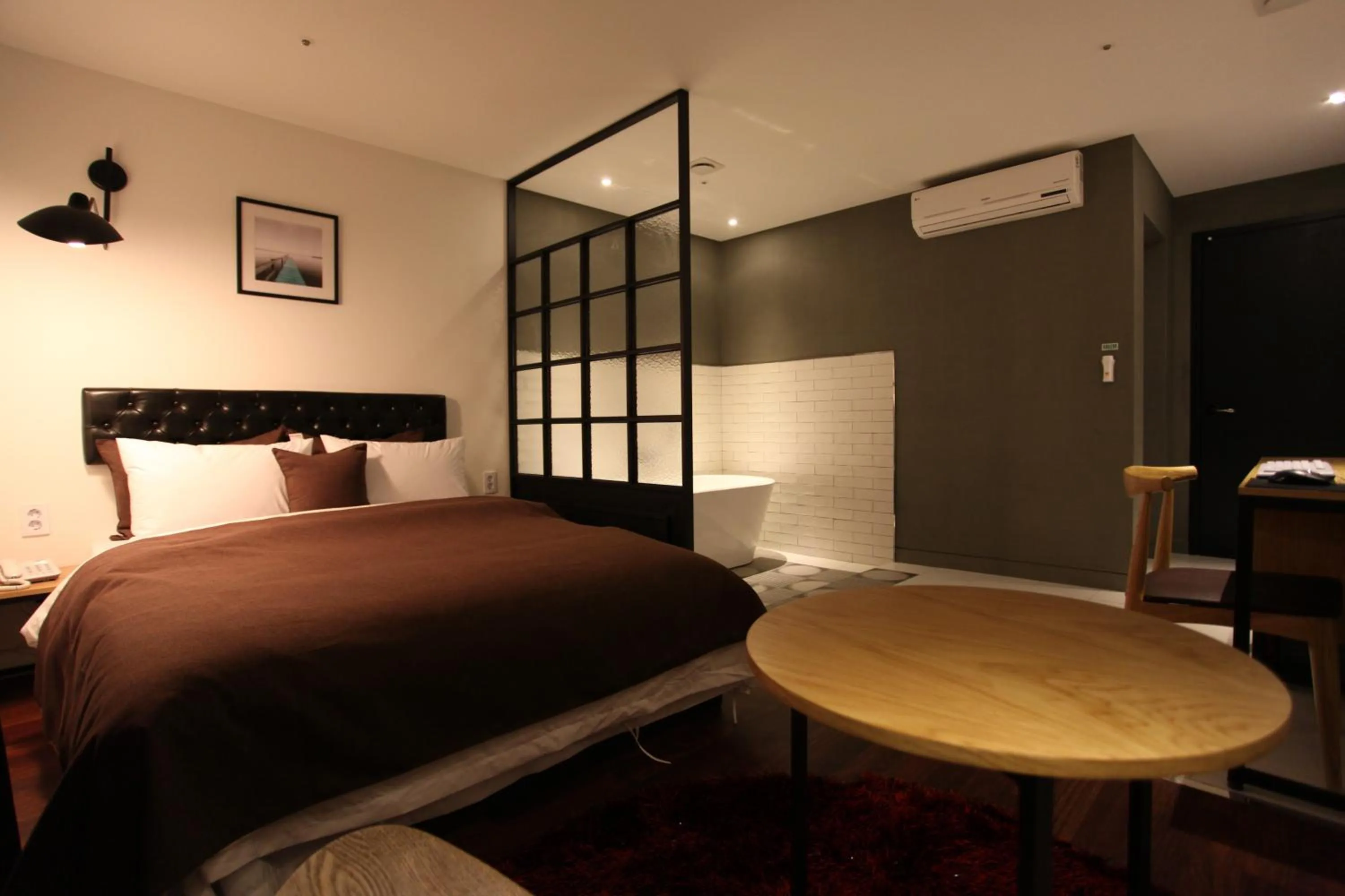 Photo of the whole room, Bed in Hotel Banwol