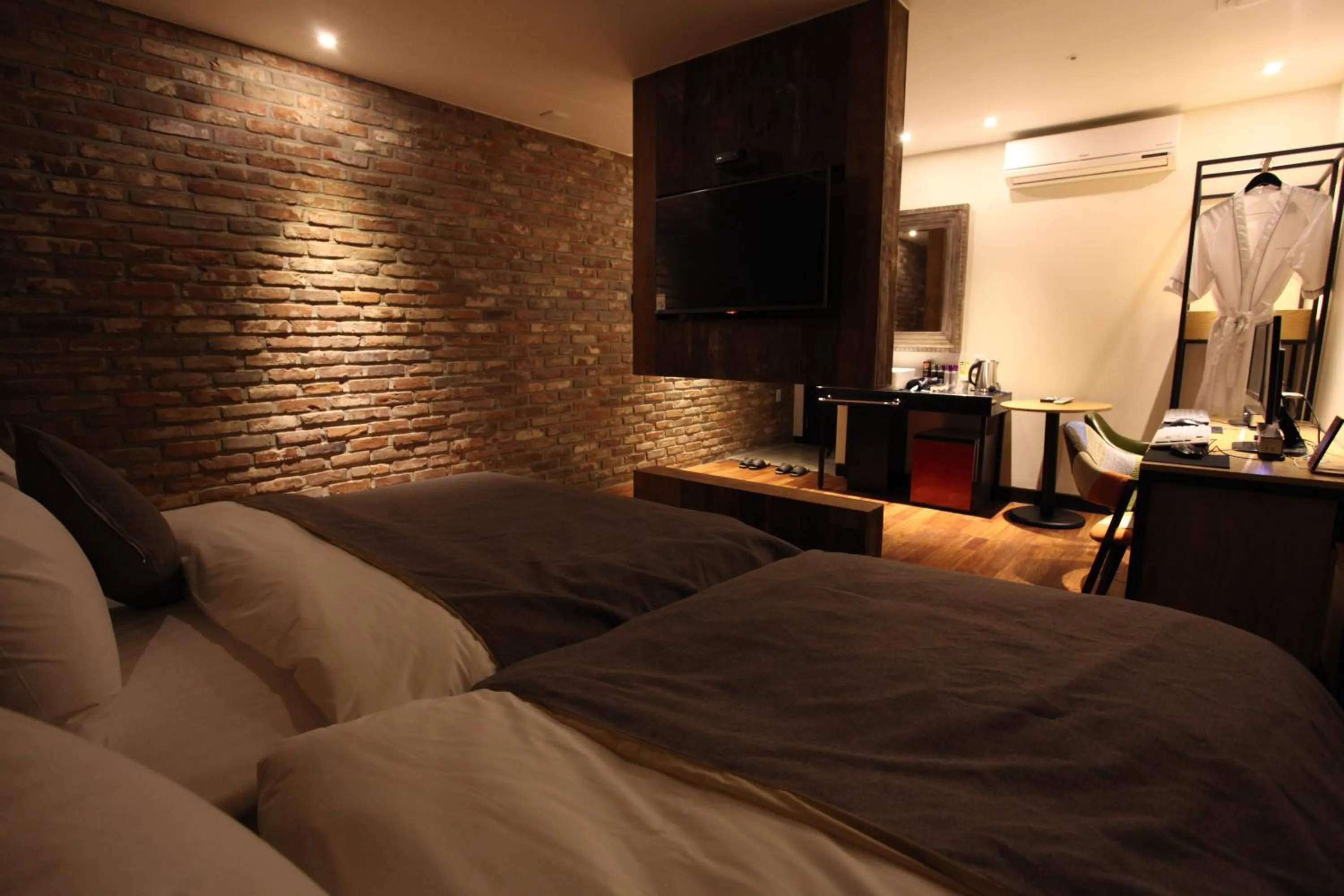 Photo of the whole room, Bed in Hotel Banwol