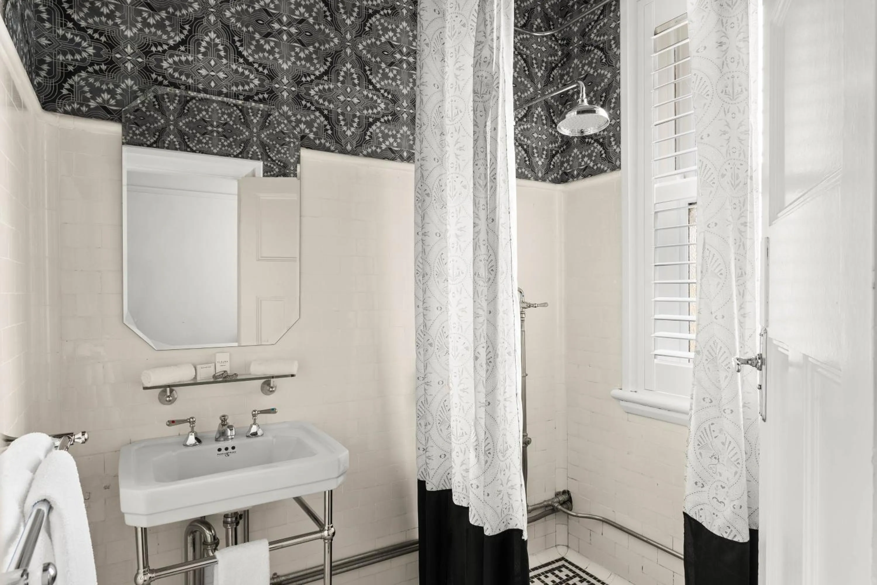 Shower in The Robertson Hotel