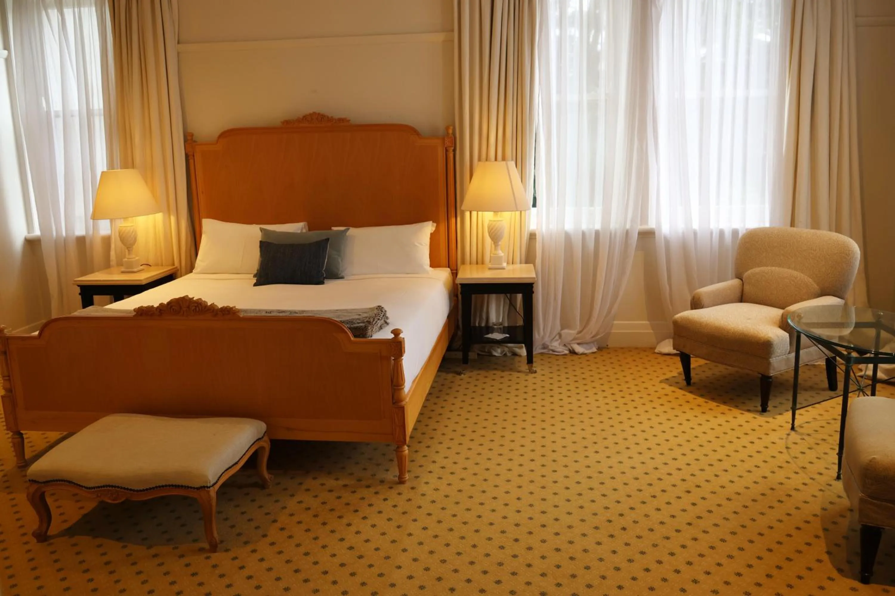 Bed in The Robertson Hotel