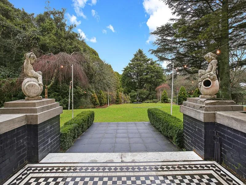 Garden in The Robertson Hotel