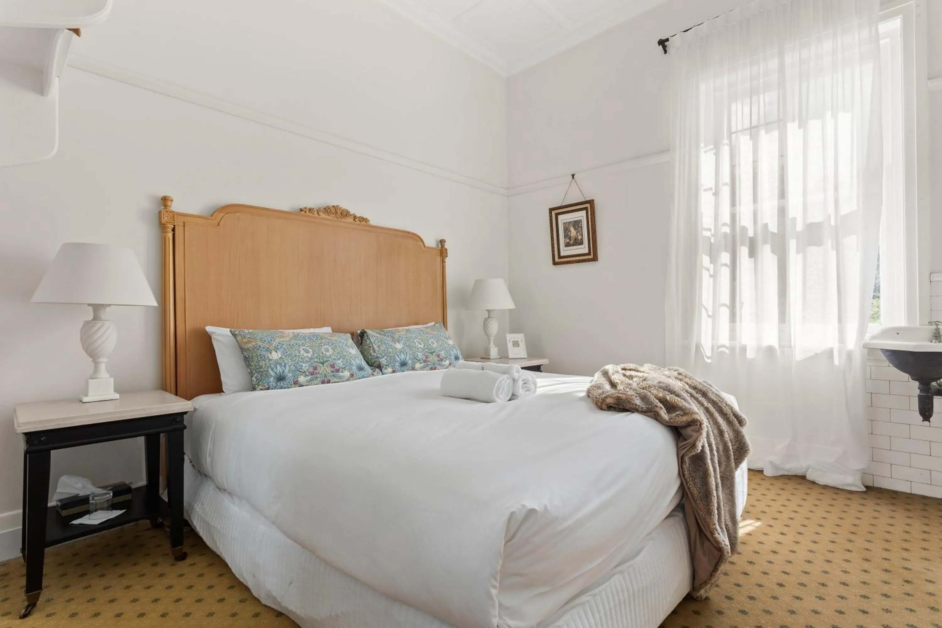 Bedroom in The Robertson Hotel