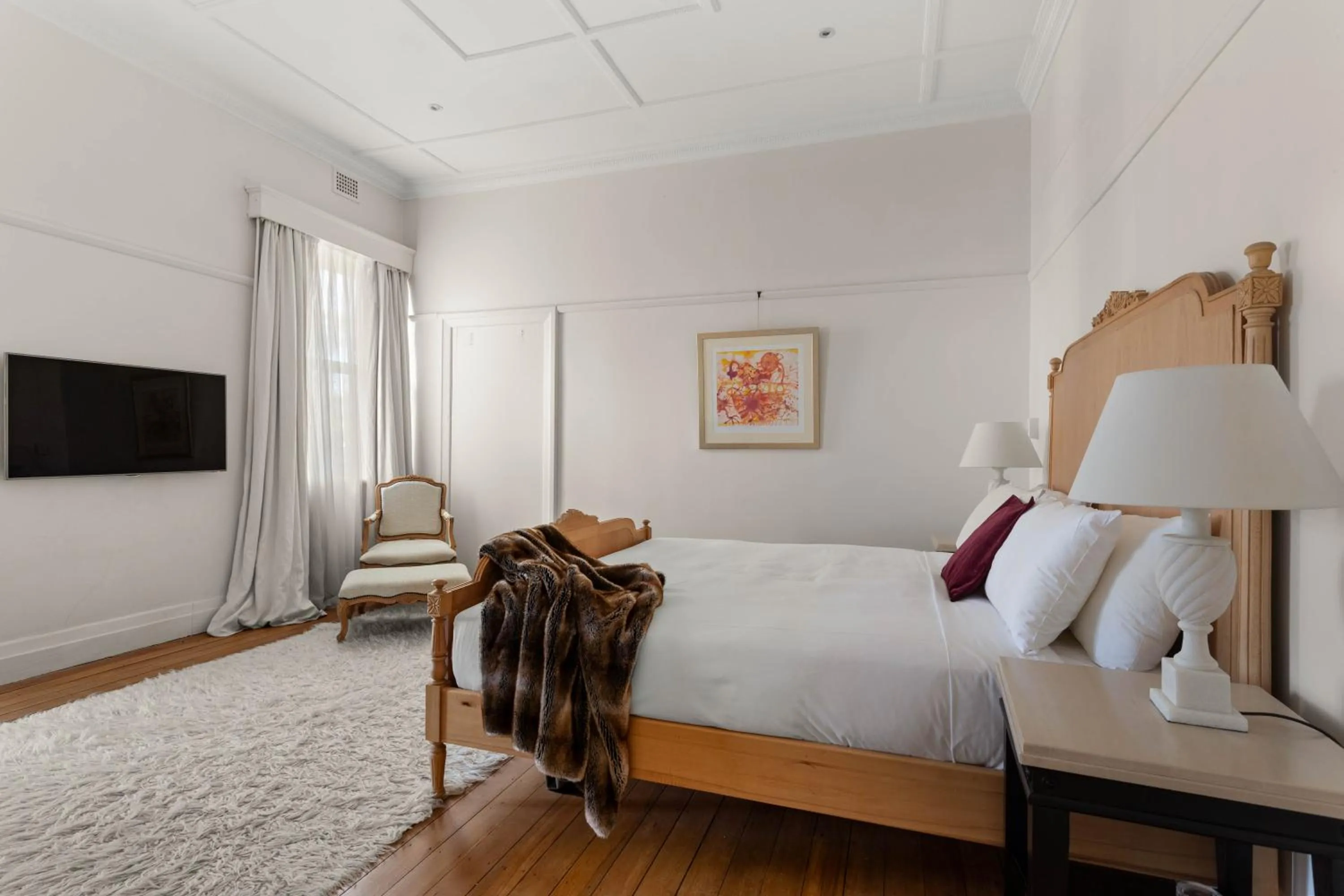 Bedroom in The Robertson Hotel