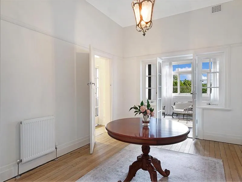 Area and facilities in The Robertson Hotel