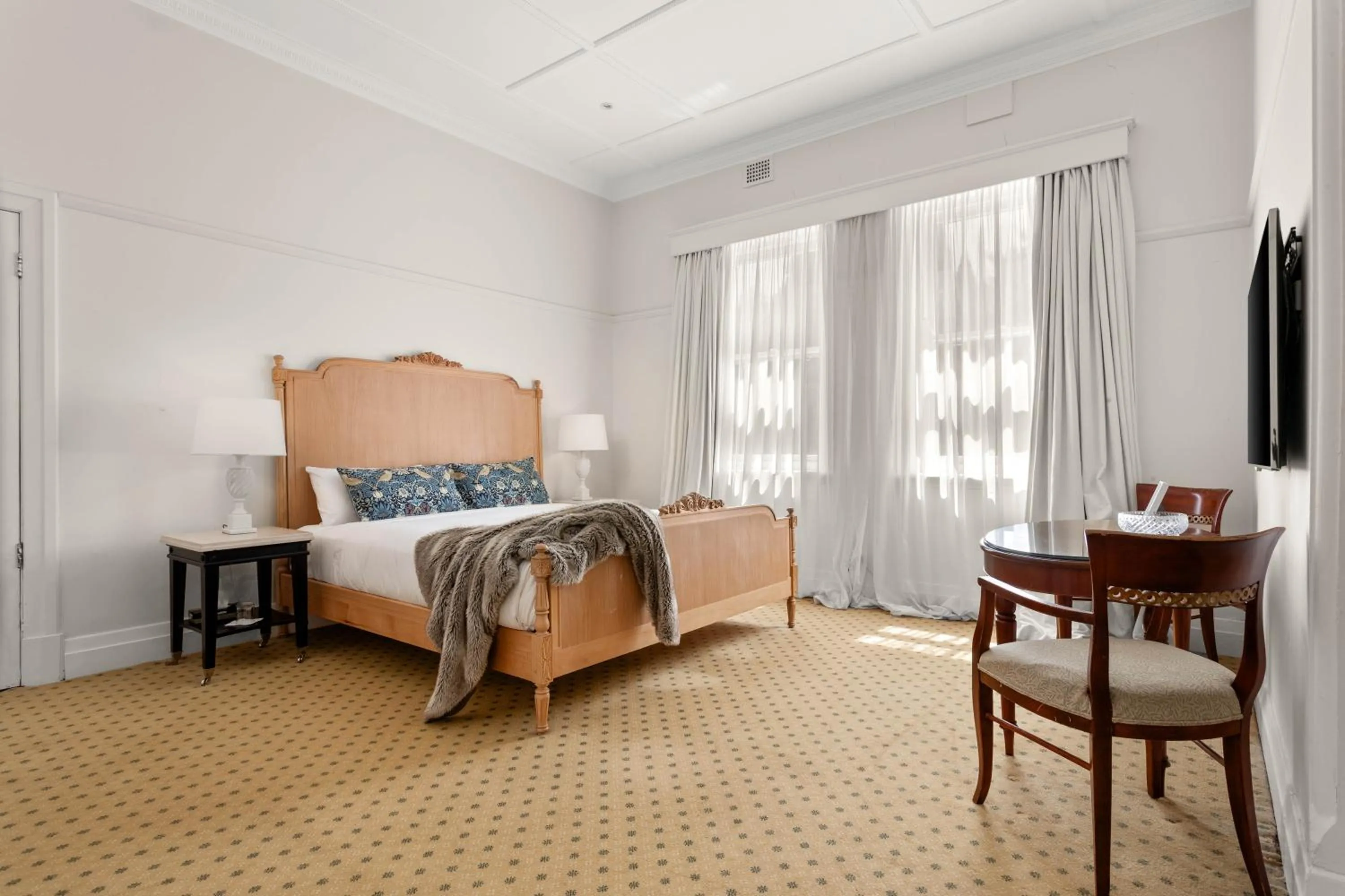 Bed in The Robertson Hotel