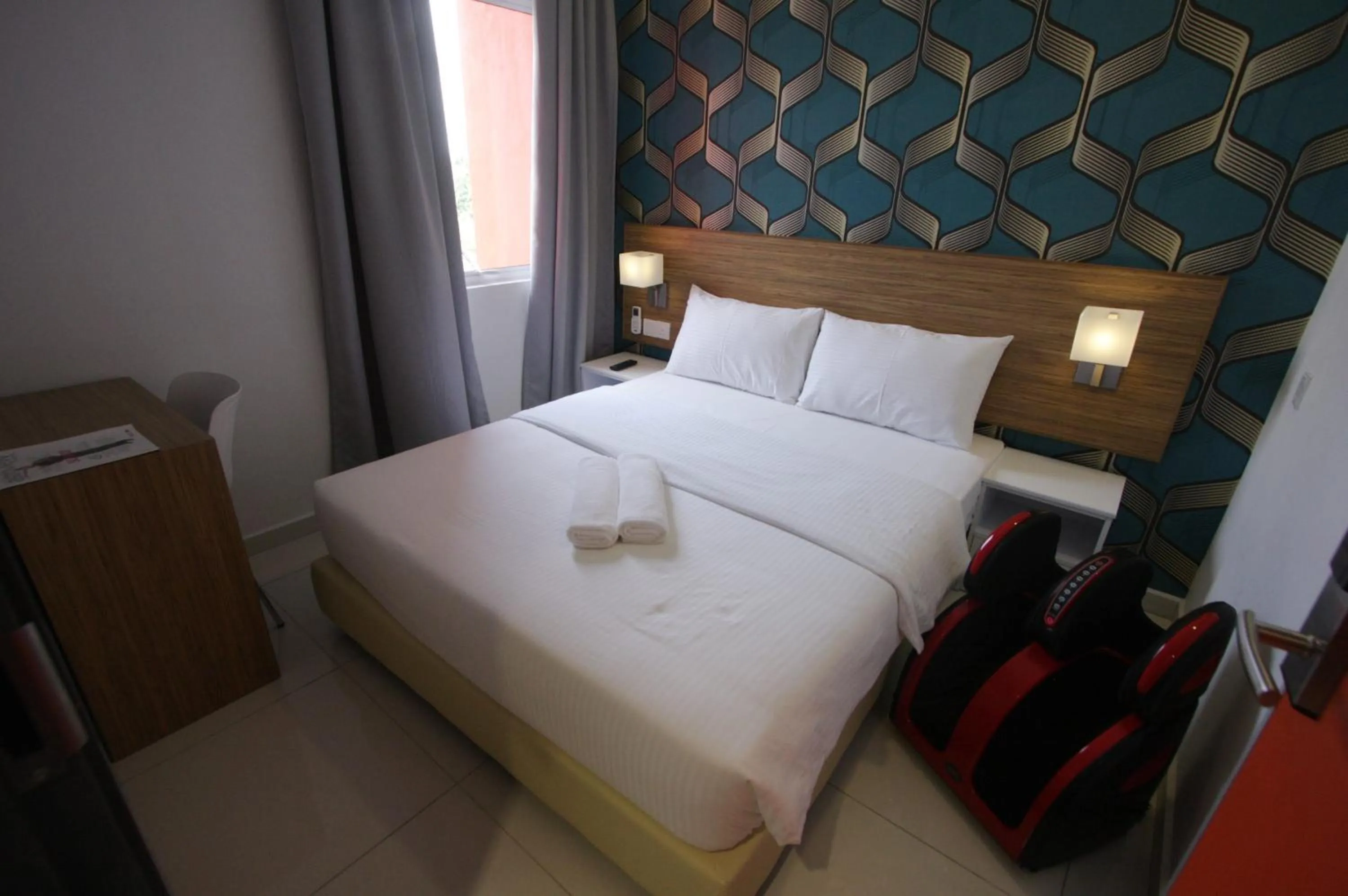 Bedroom, Bed in Sovotel @ Bandar Menjalara