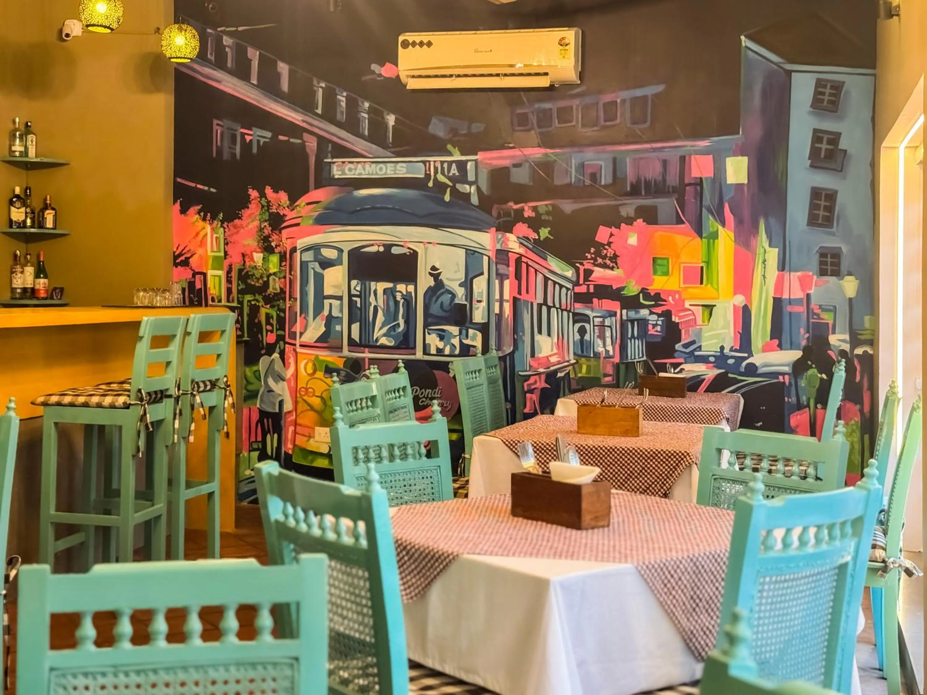 Dining area in Le Chateau