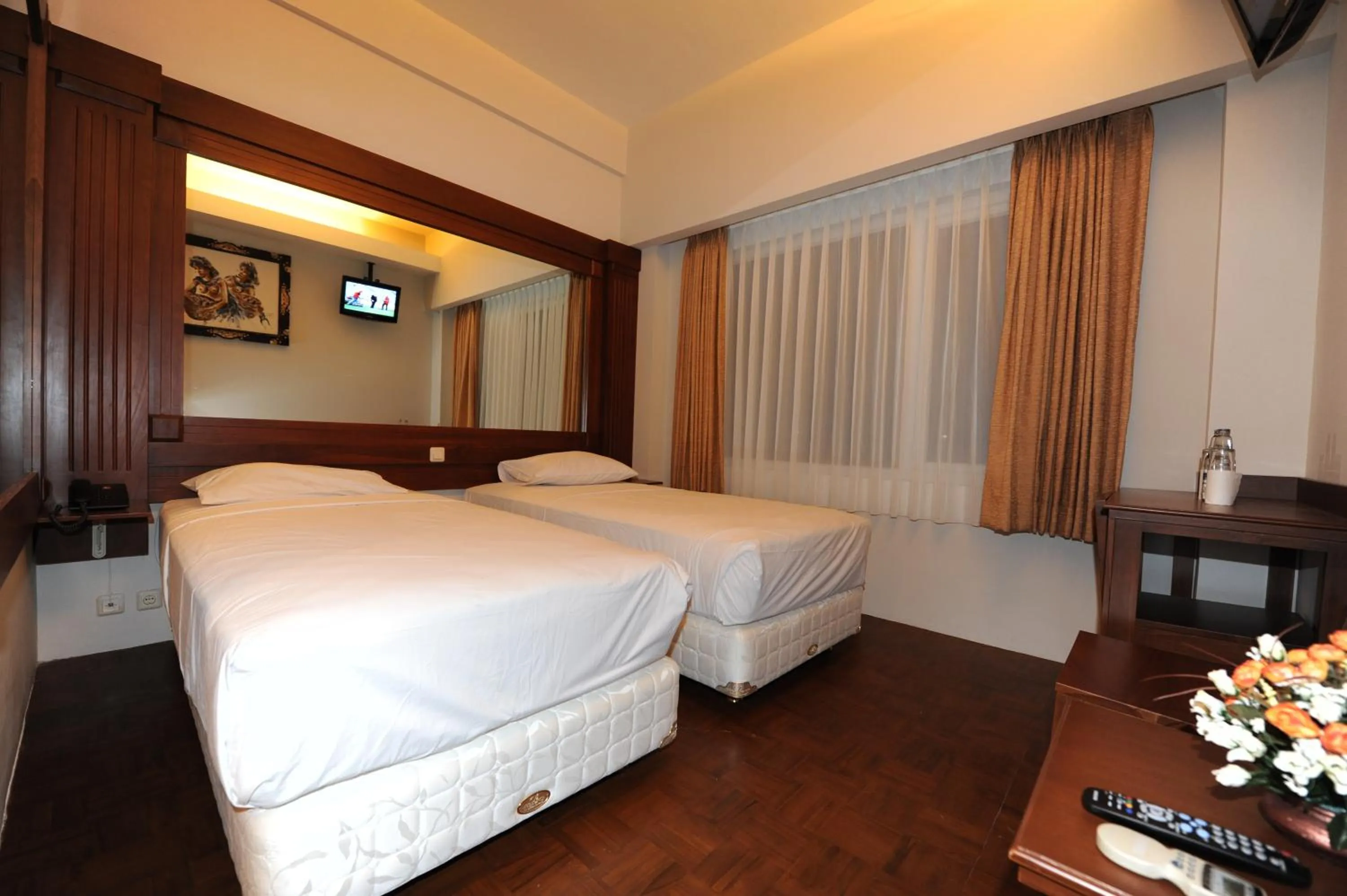 Bedroom, Bed in Wirton Hotel