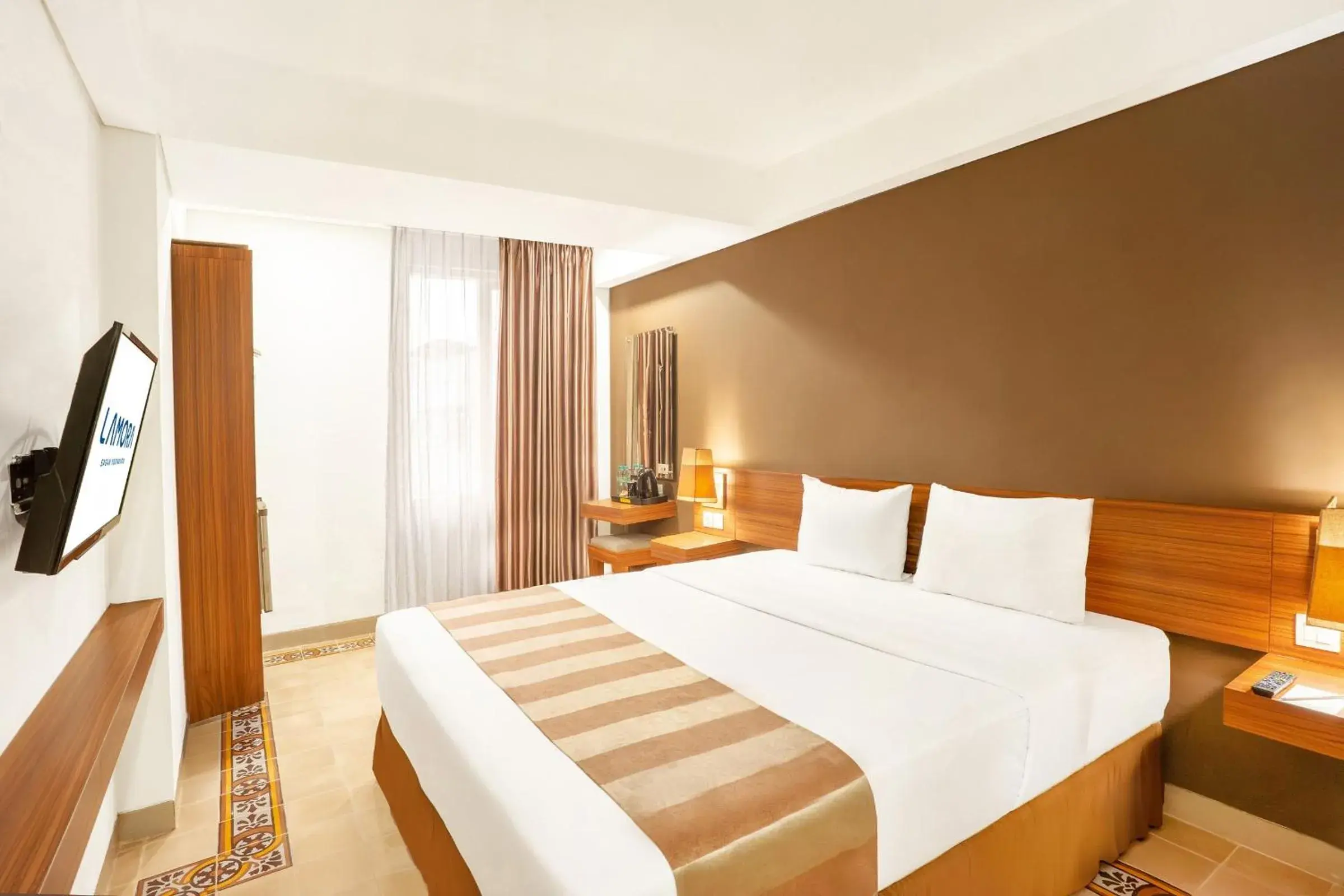 Deluxe King Room in LAMORA Sagan Yogyakarta - formerly H Boutique Yogyakarta Deluxe King Room in LAMORA Sagan Yogyakarta - formerly H Boutique Yogyakarta