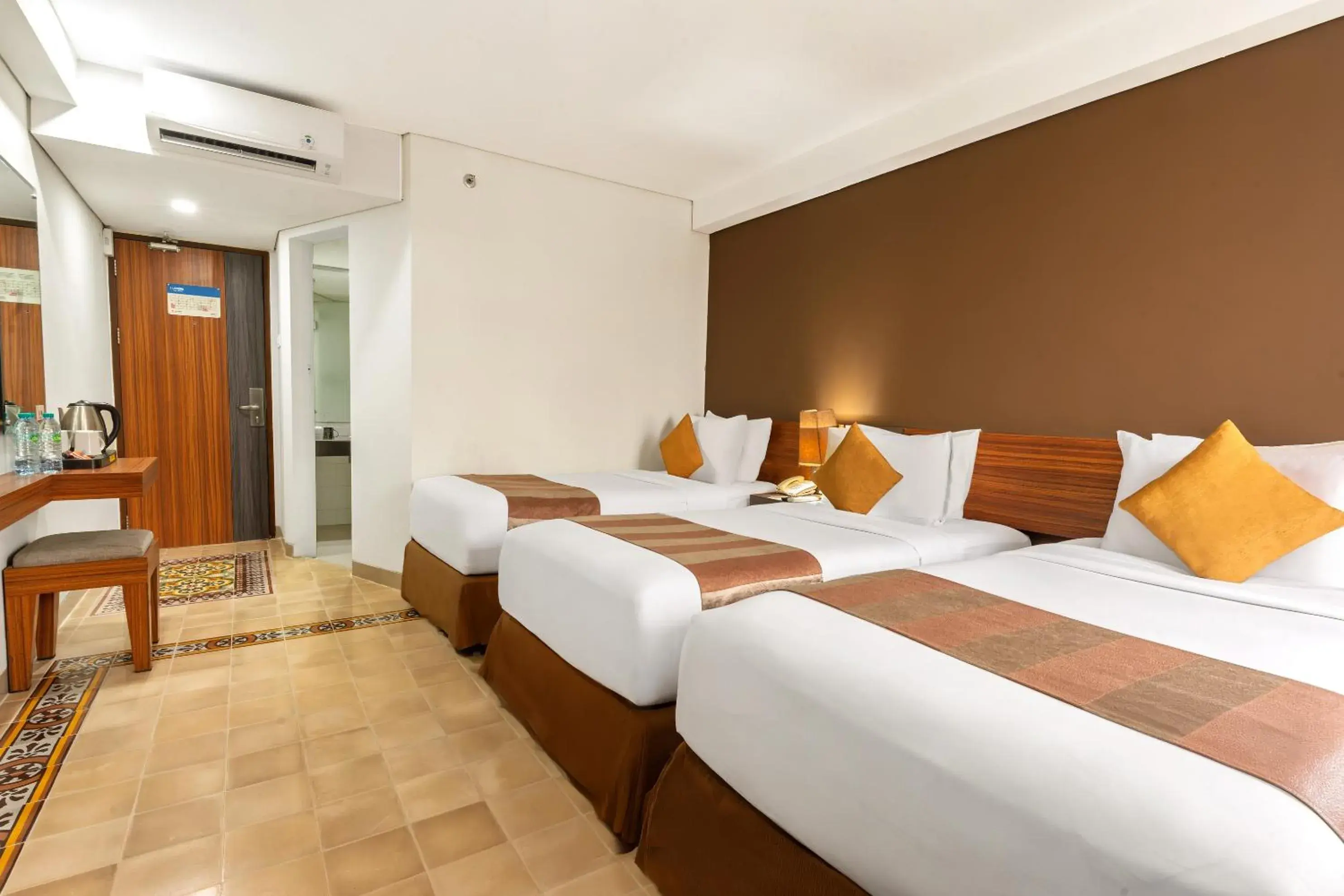 Triple Room in LAMORA Sagan Yogyakarta - formerly H Boutique Yogyakarta Triple Room in LAMORA Sagan Yogyakarta - formerly H Boutique Yogyakarta