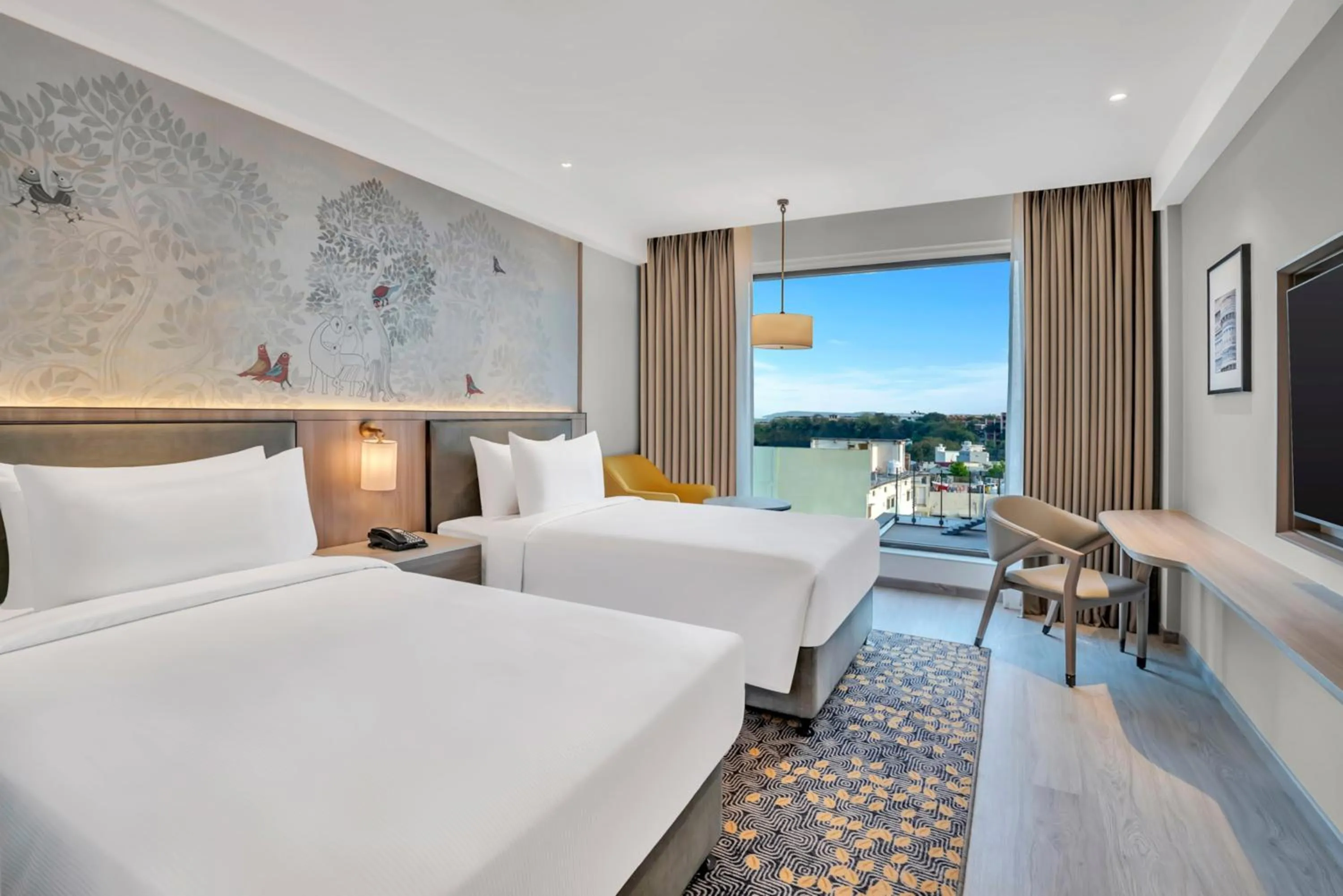 Bed in Hilton Garden Inn Jabalpur