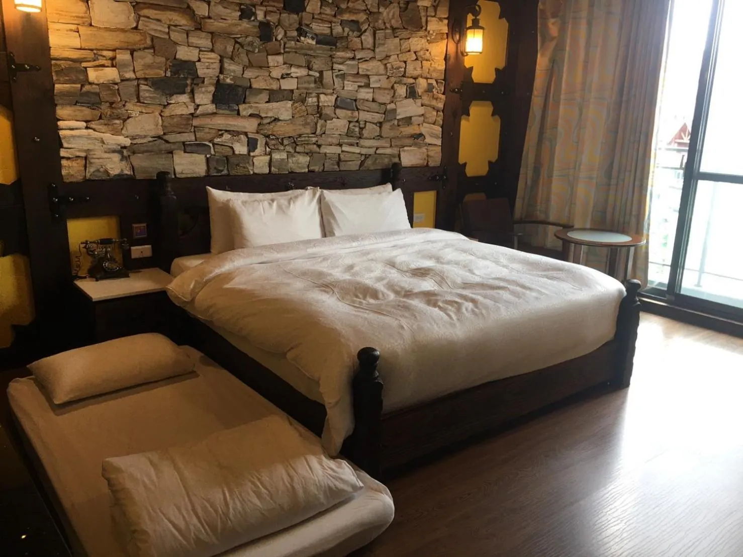 Bed in Yong Guan