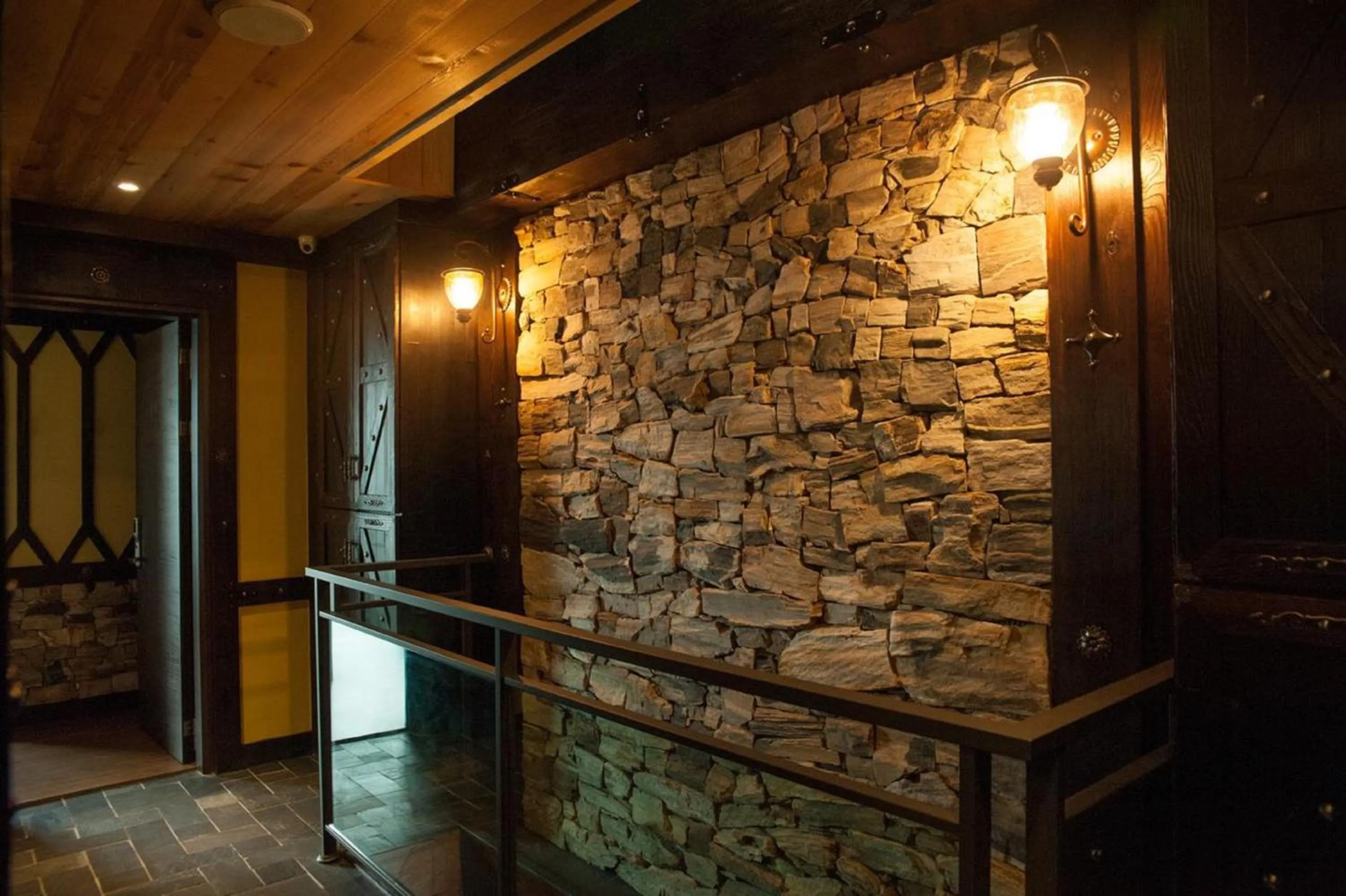 Decorative detail in Yong Guan