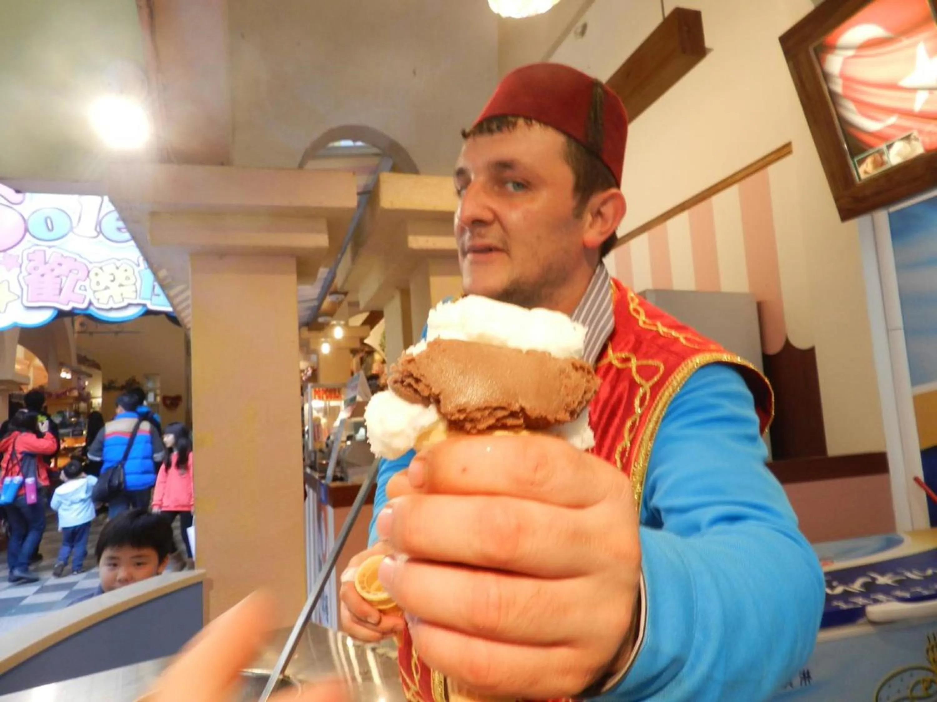 Decorative detail in Yong Guan