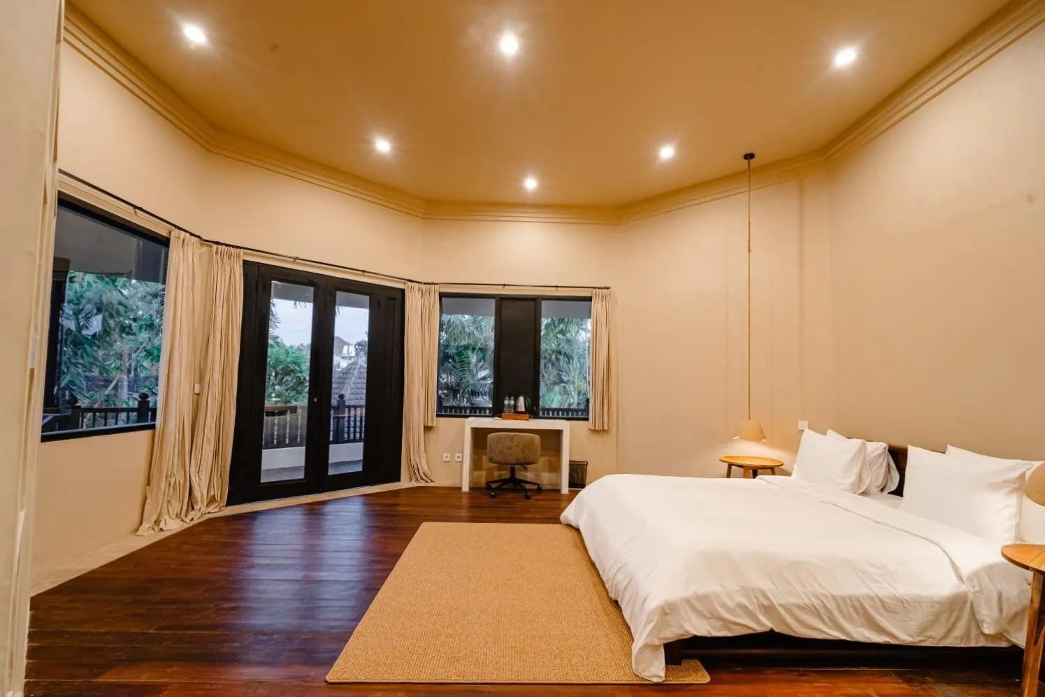 Bed in Gajah Biru Bungalows