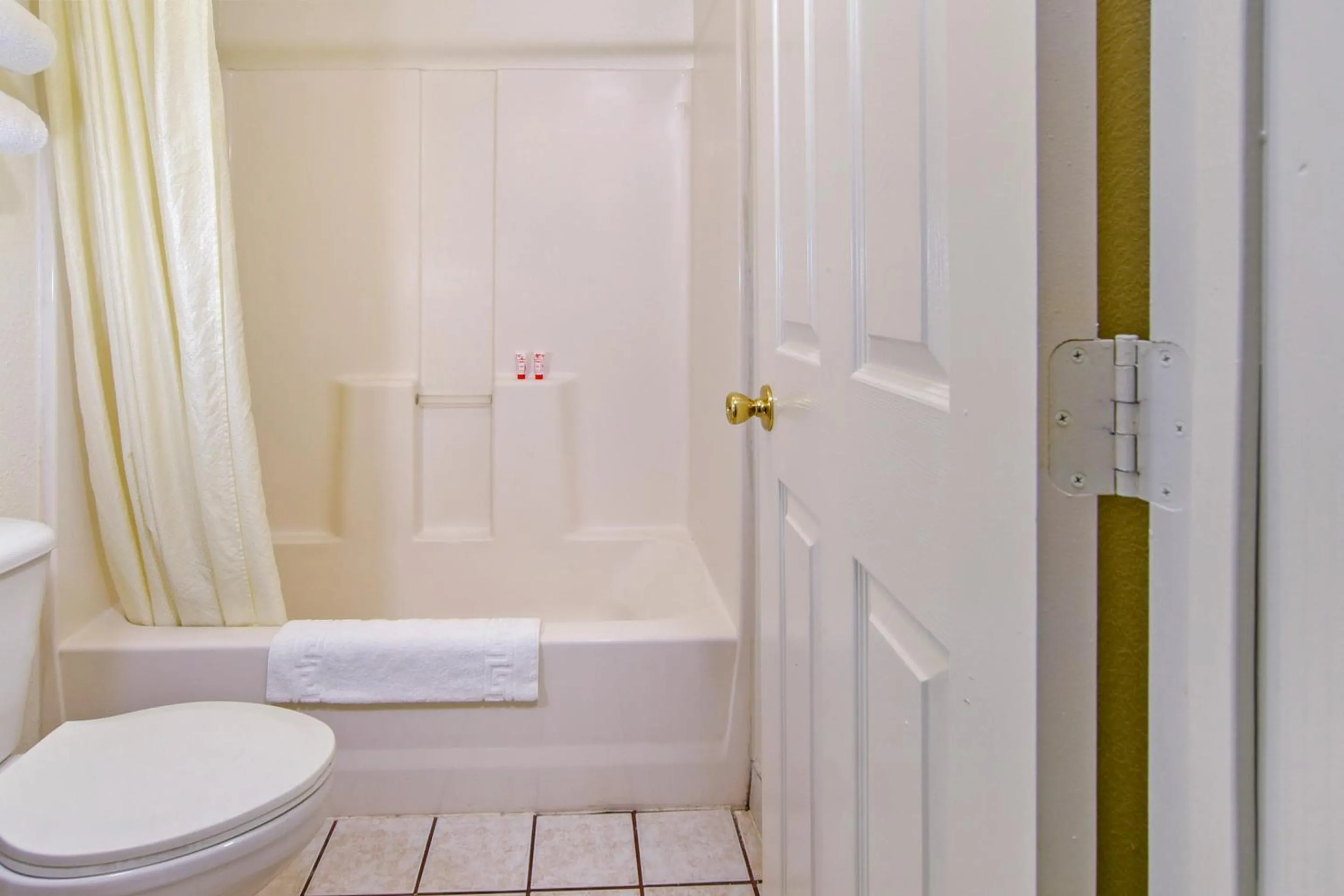 Bathroom in OYO Hotel Killeen