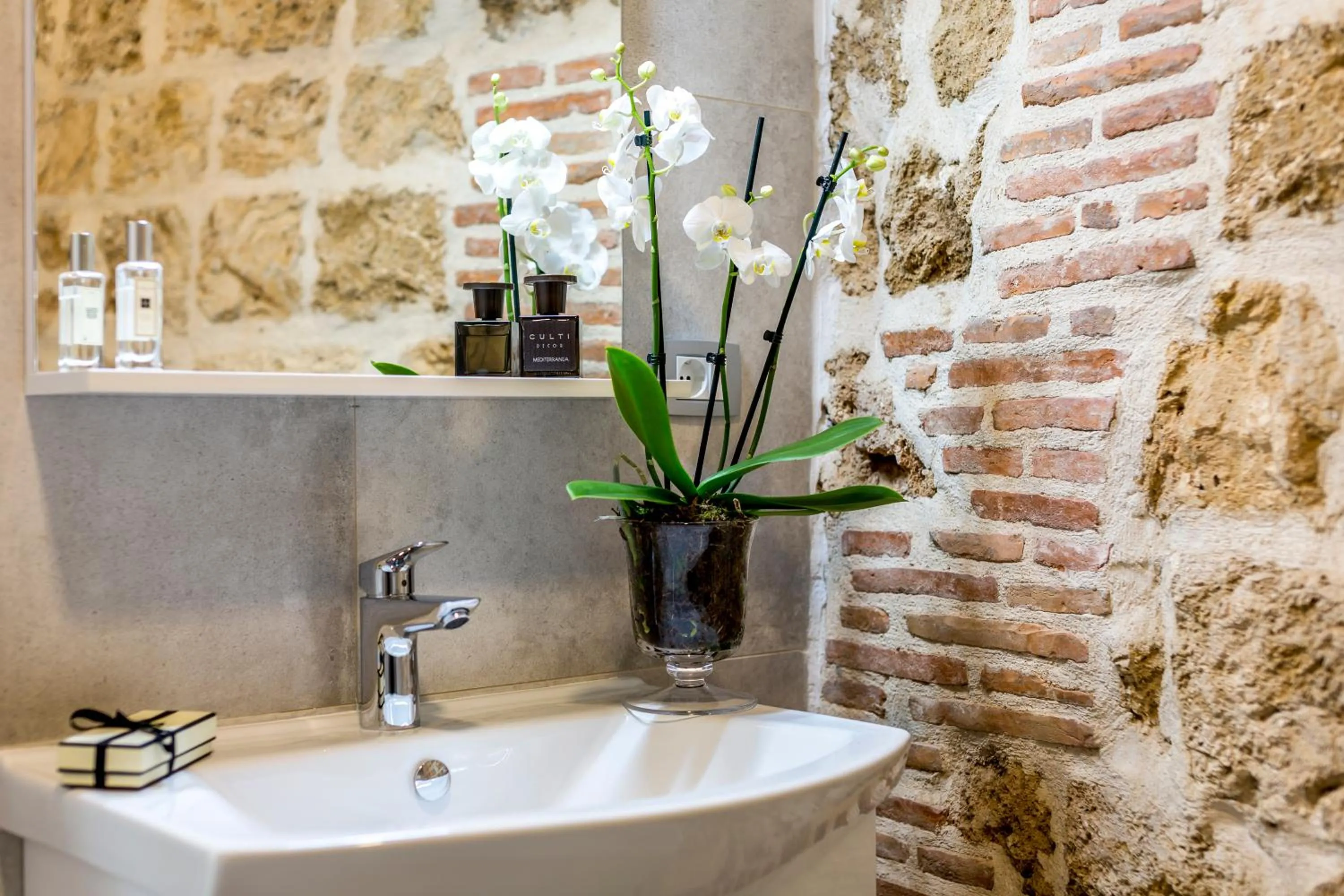 Bathroom in Centro di Centri Rooms