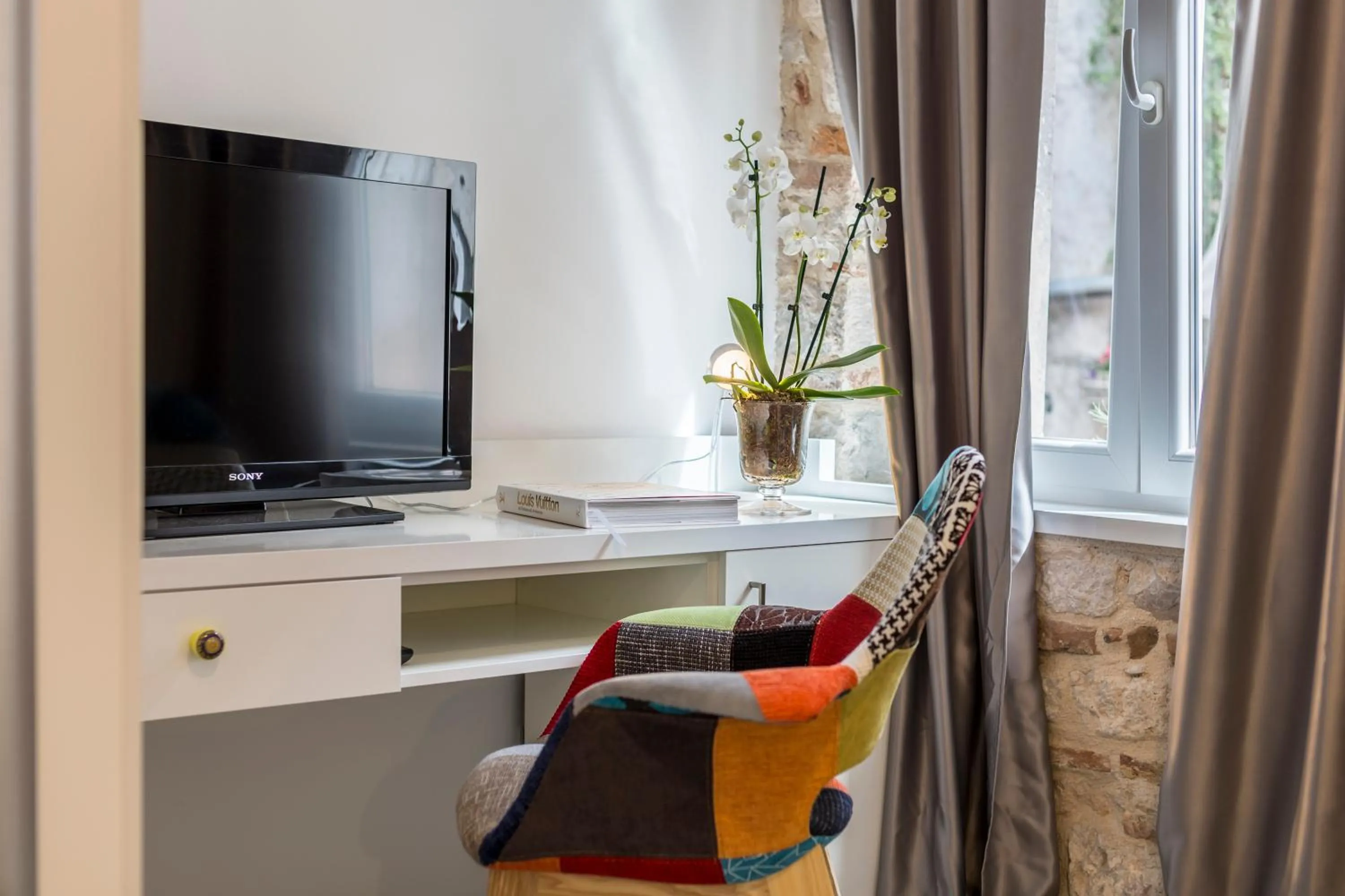 TV and multimedia in Centro di Centri Rooms