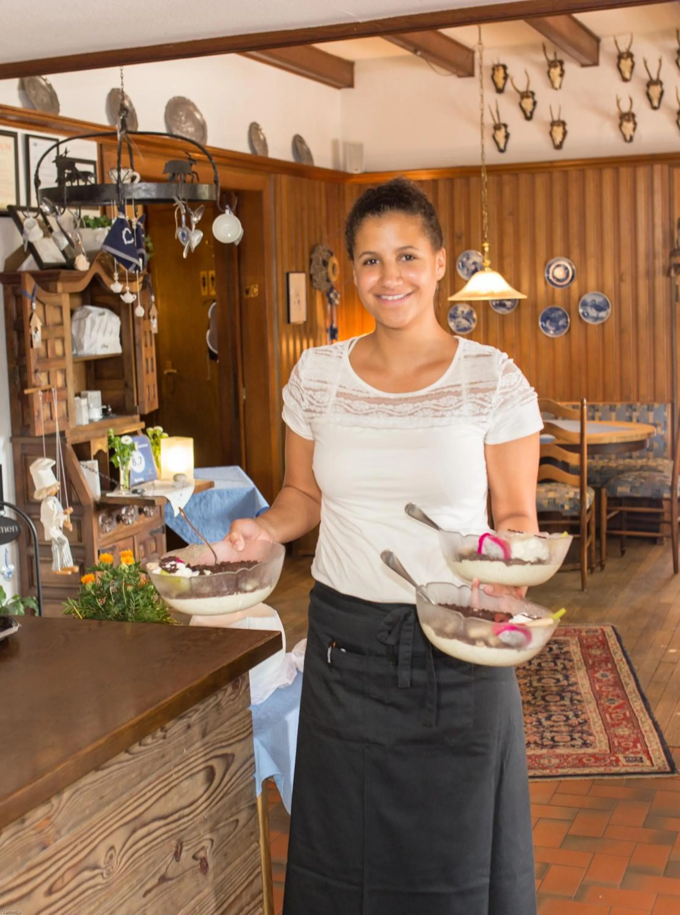 People in Hotel Restaurant Lütkebohmert