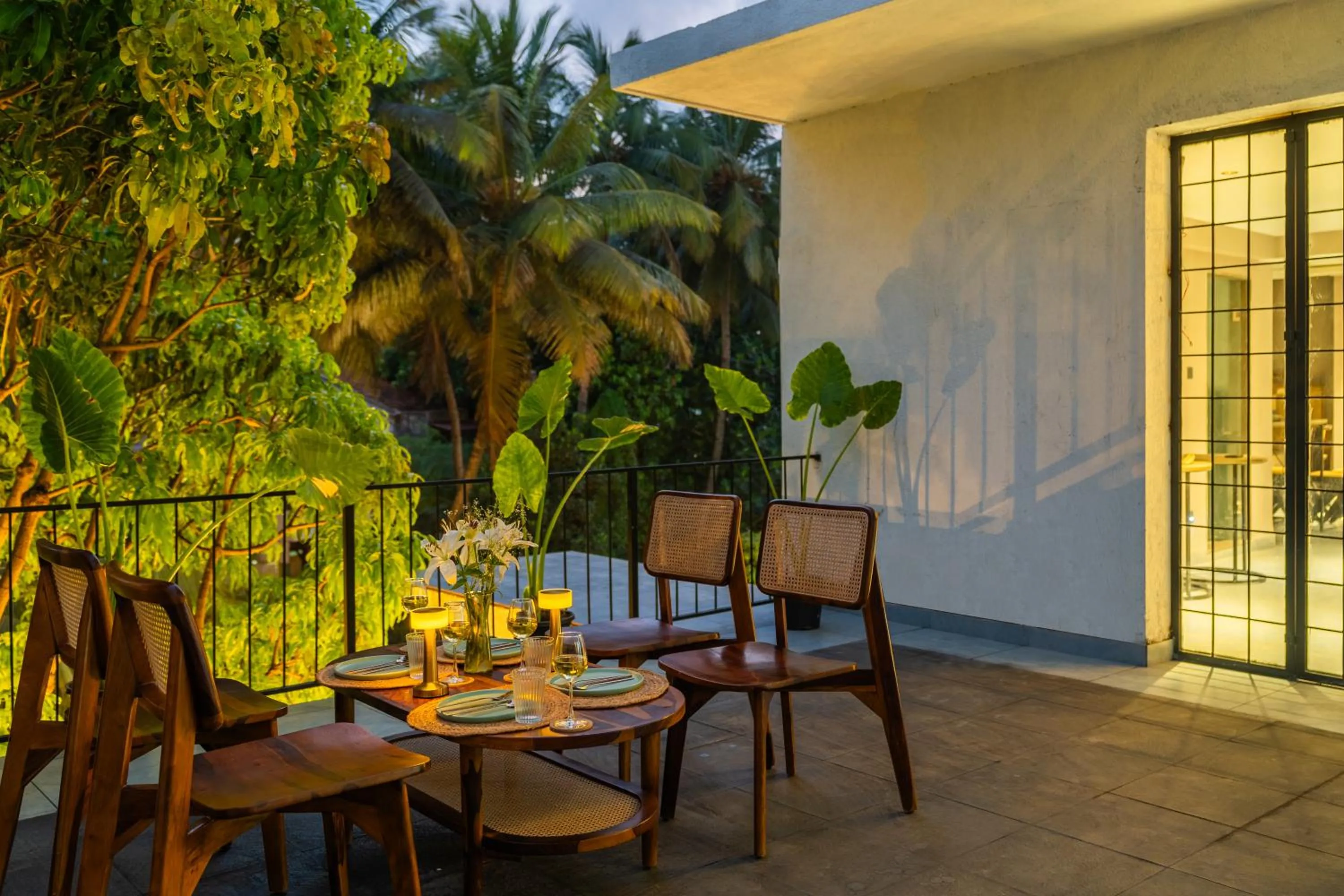 Patio in Minimalist Panjim