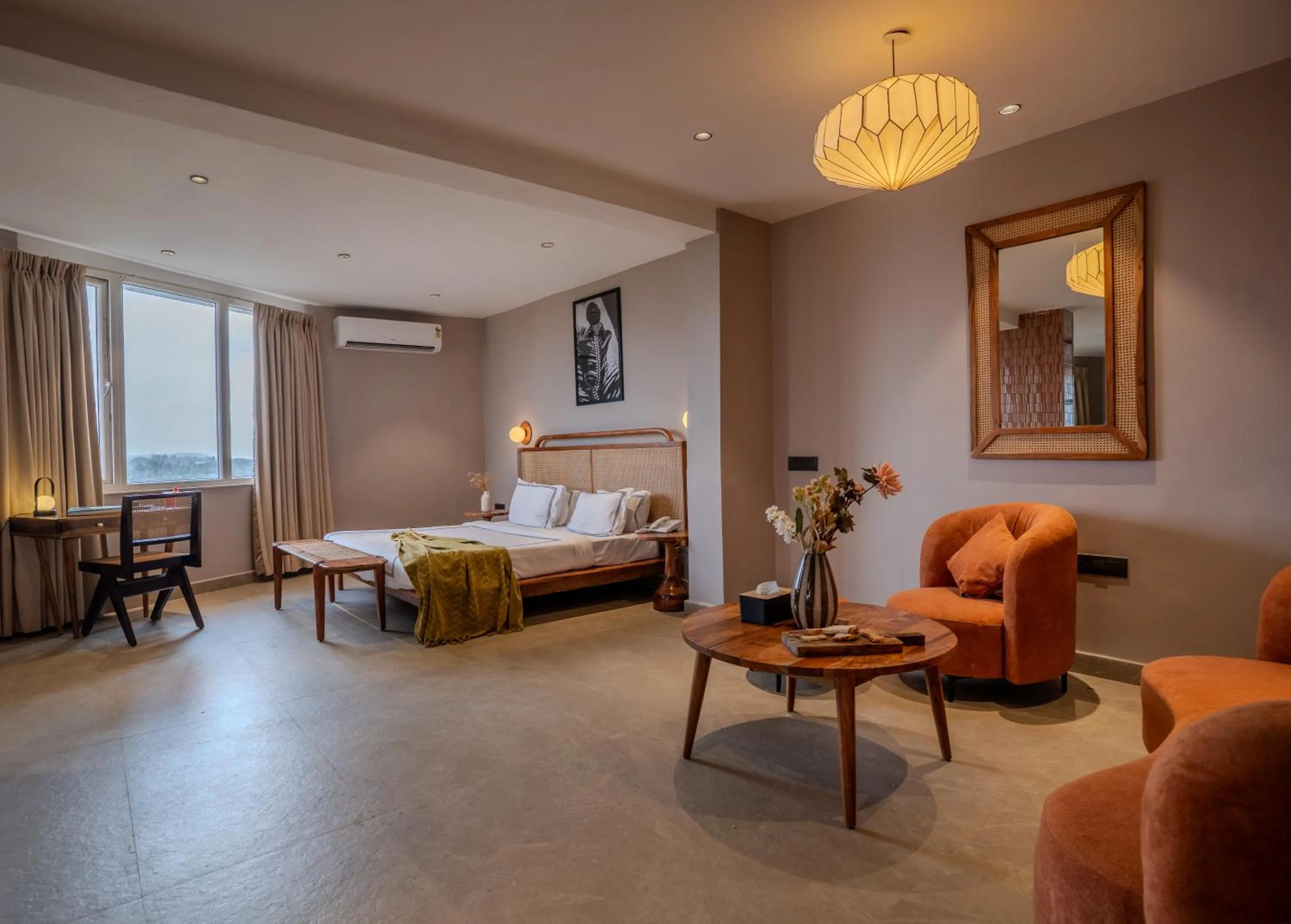 Photo of the whole room in Minimalist Panjim