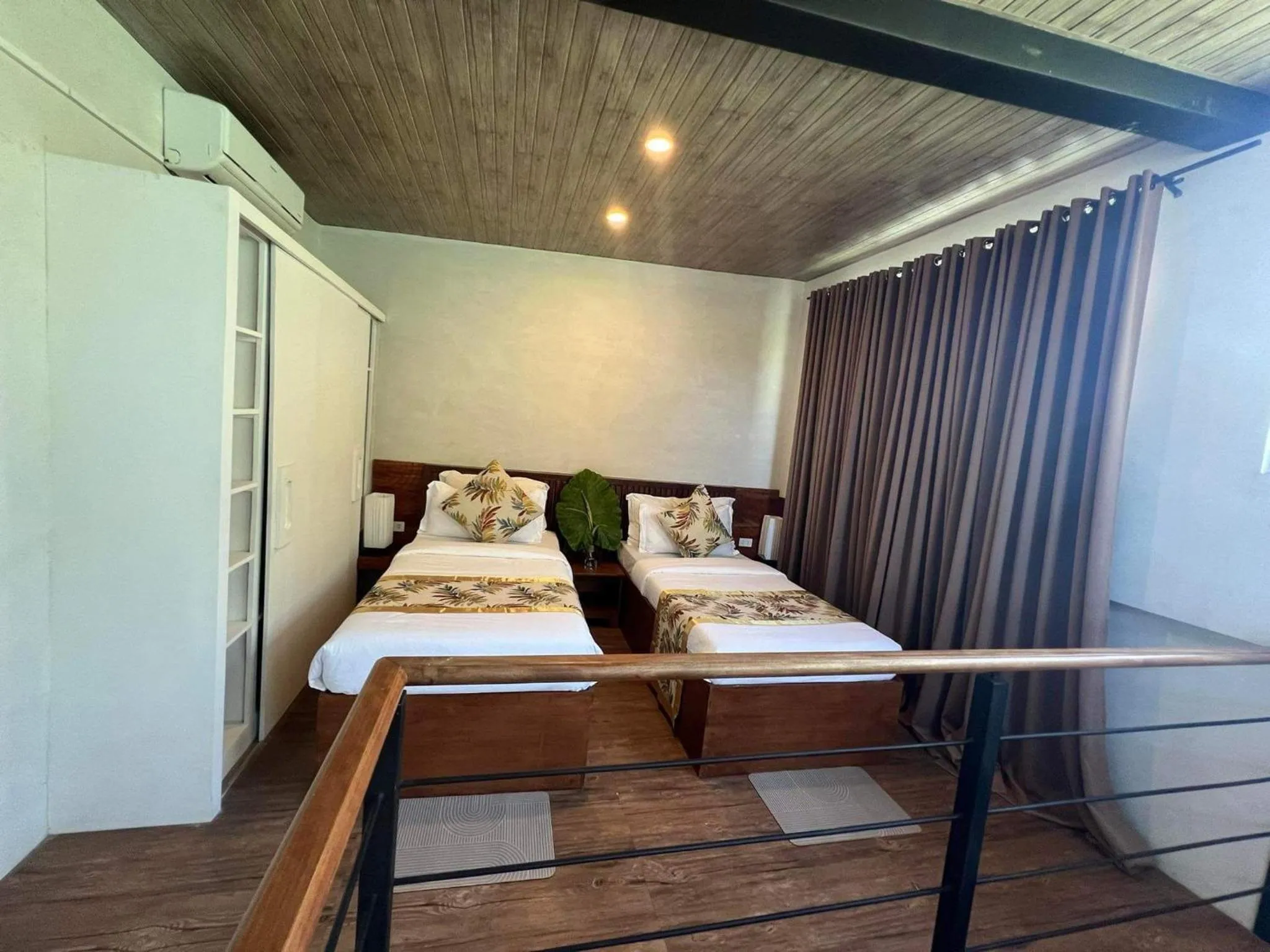 Bed in Lio Villas Resort