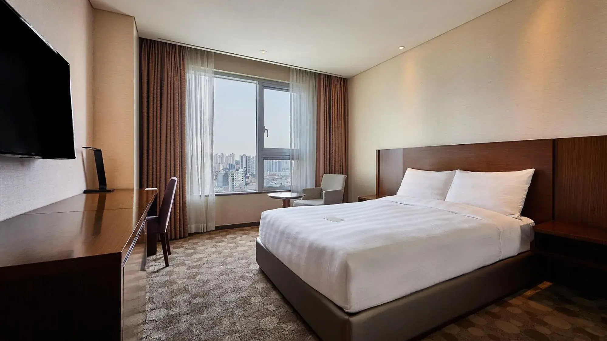 Superior Double Room in LOTTE City Hotel Ulsan Superior Double Room in LOTTE City Hotel Ulsan