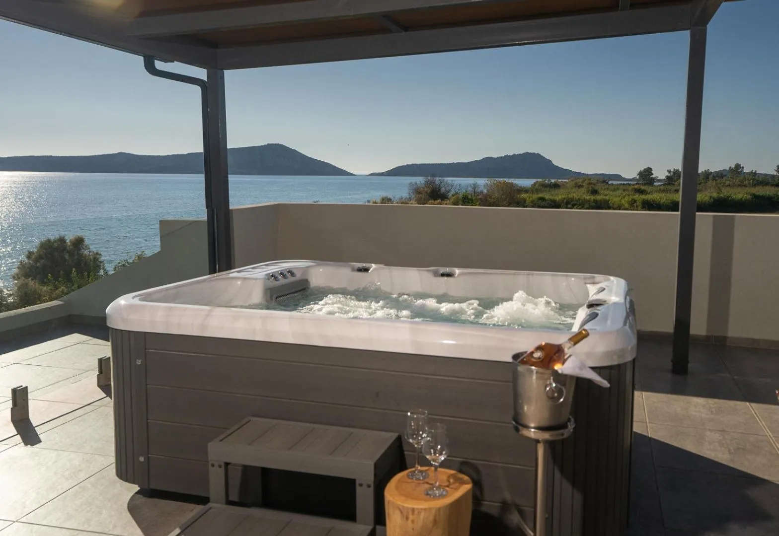 Hot Tub in Zoe Seaside Resort