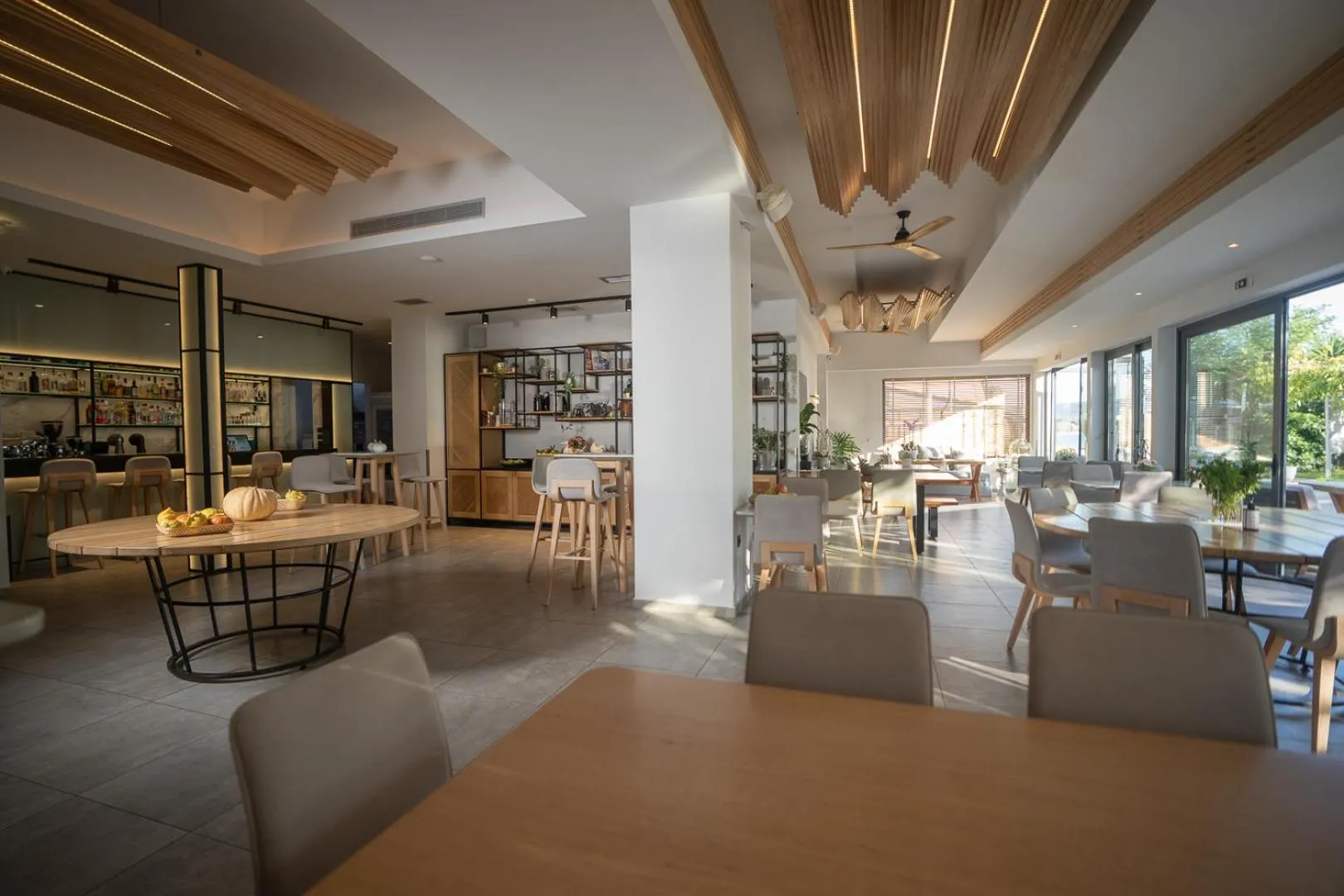 Restaurant/places to eat in Zoe Seaside Resort