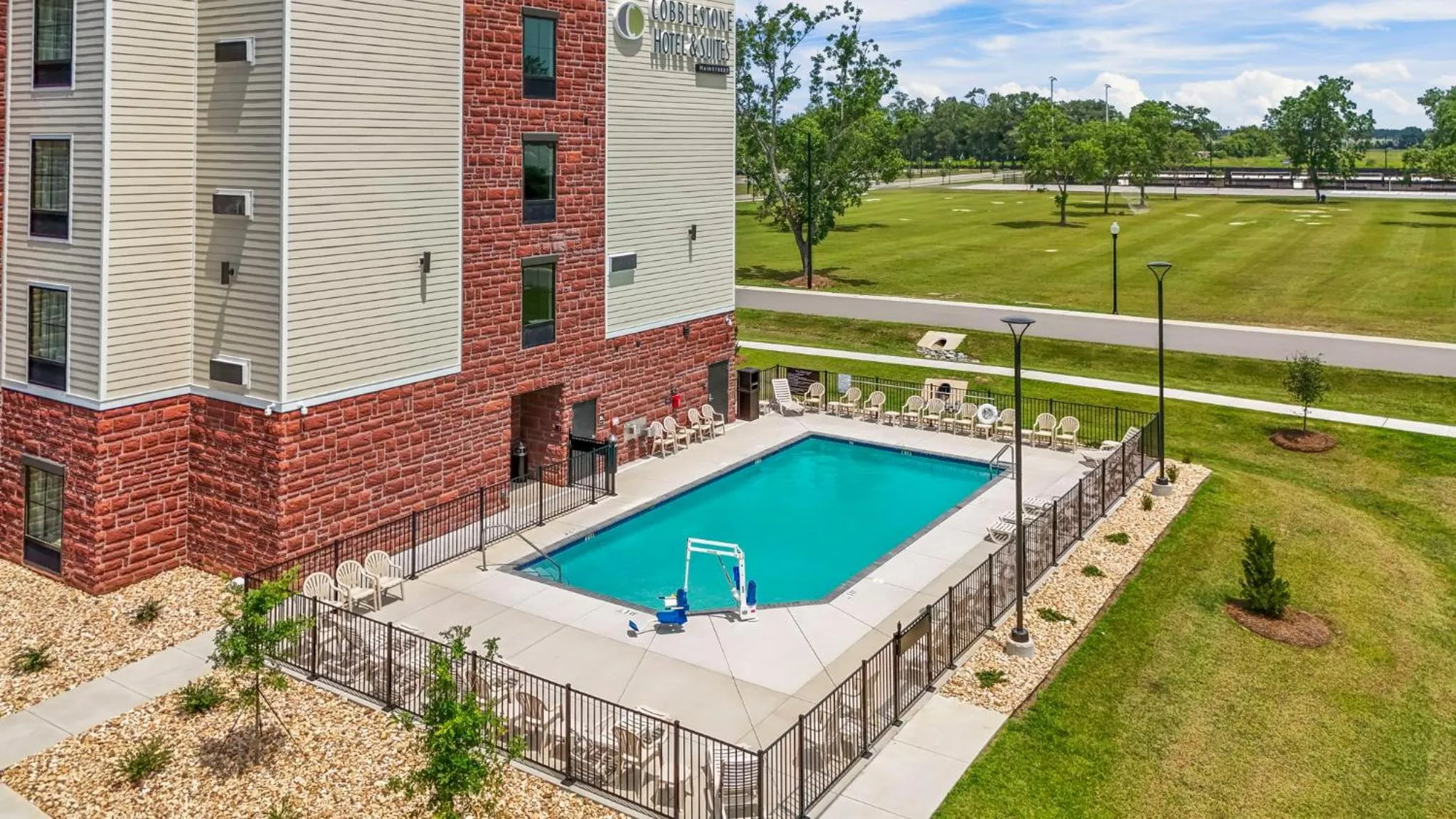 Swimming pool in Cobblestone Hotel & Suites - Foley