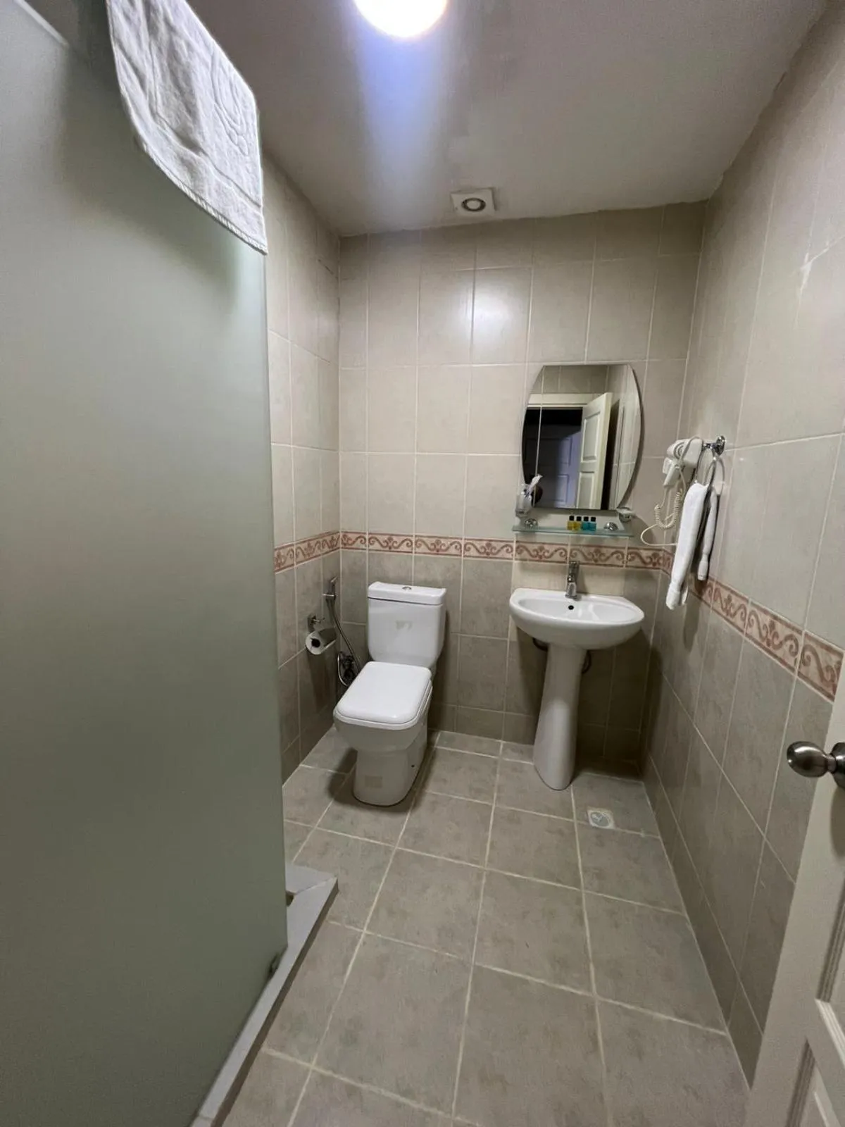 Bathroom in Hotel Empire Business Baku