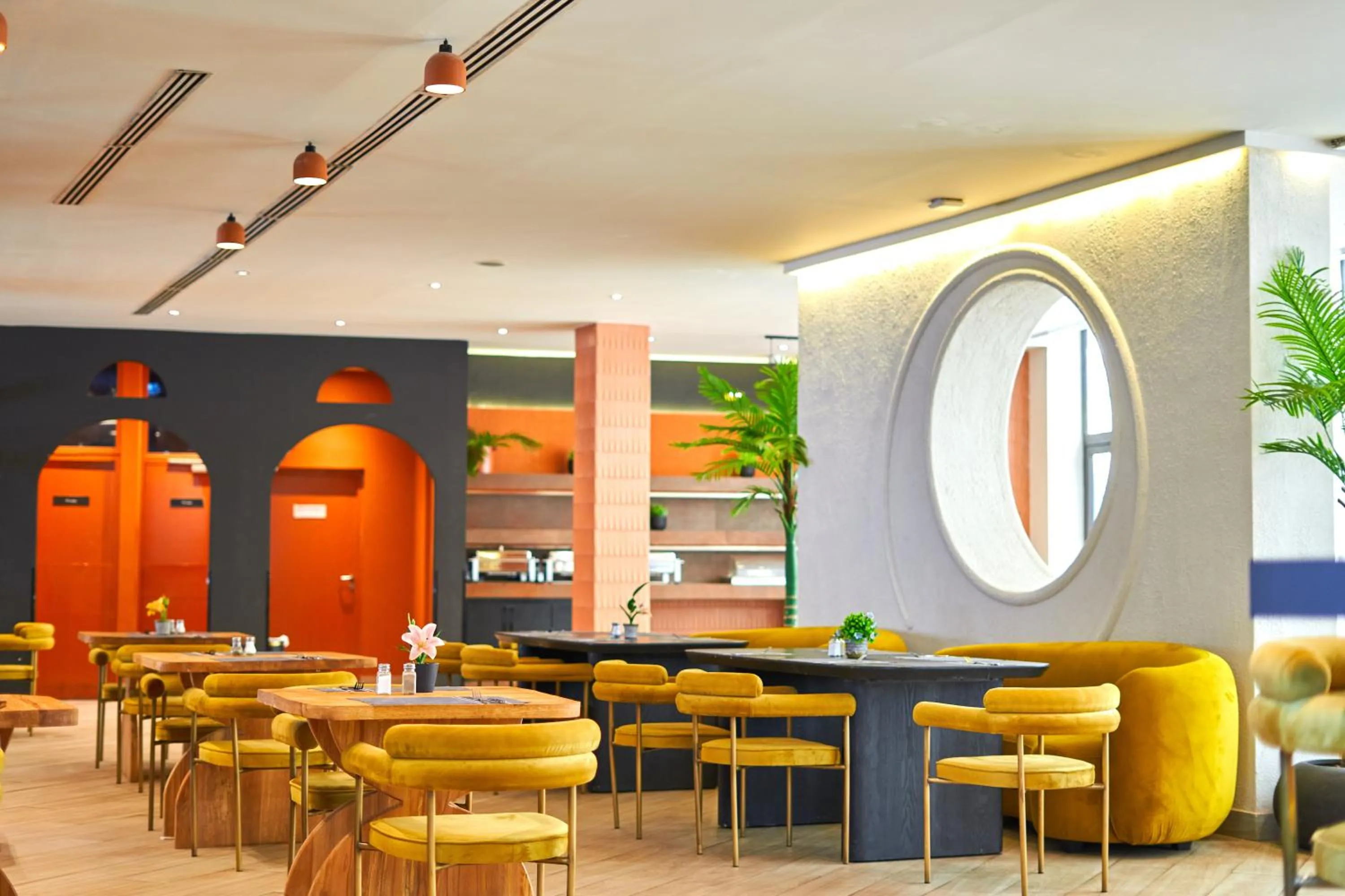 Restaurant/places to eat in ONOMO Hotel Bamako